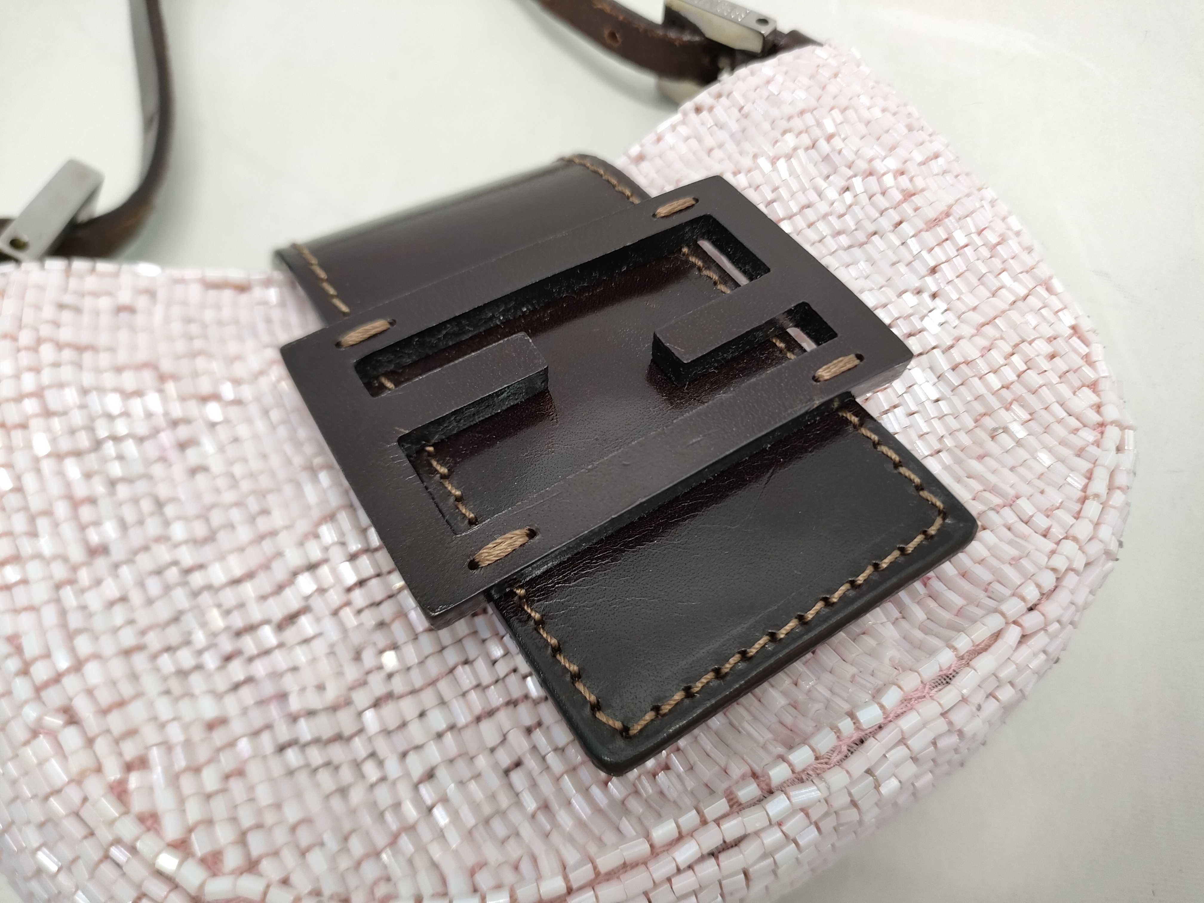 【水曜終了】(10220_0352)フェンディ FENDI ビーズ クロワッサン ハンドバッグ