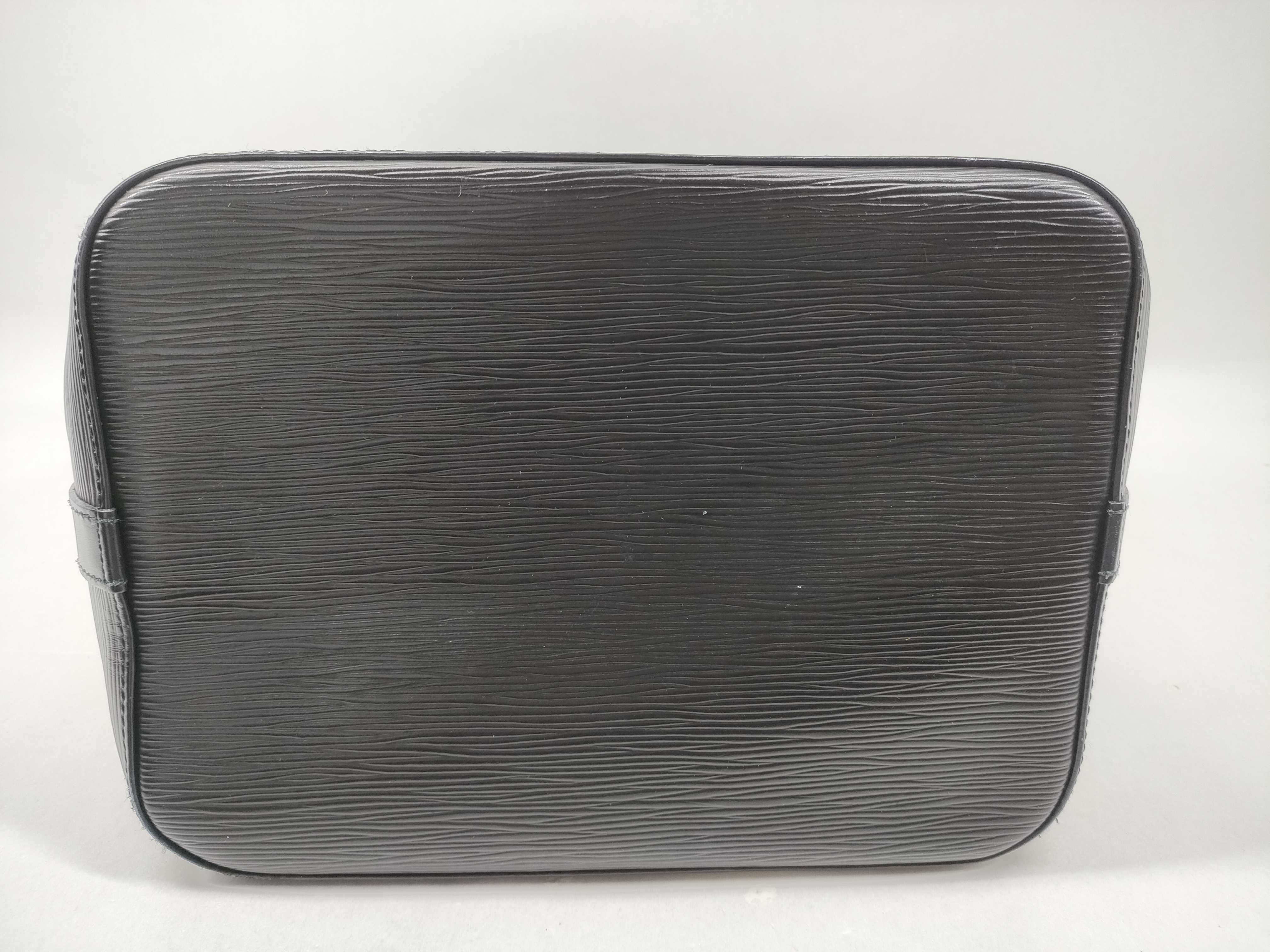 【水曜終了】(10229_0263)LOUIS VUITTON エピ プチノエ ショルダーバッグ