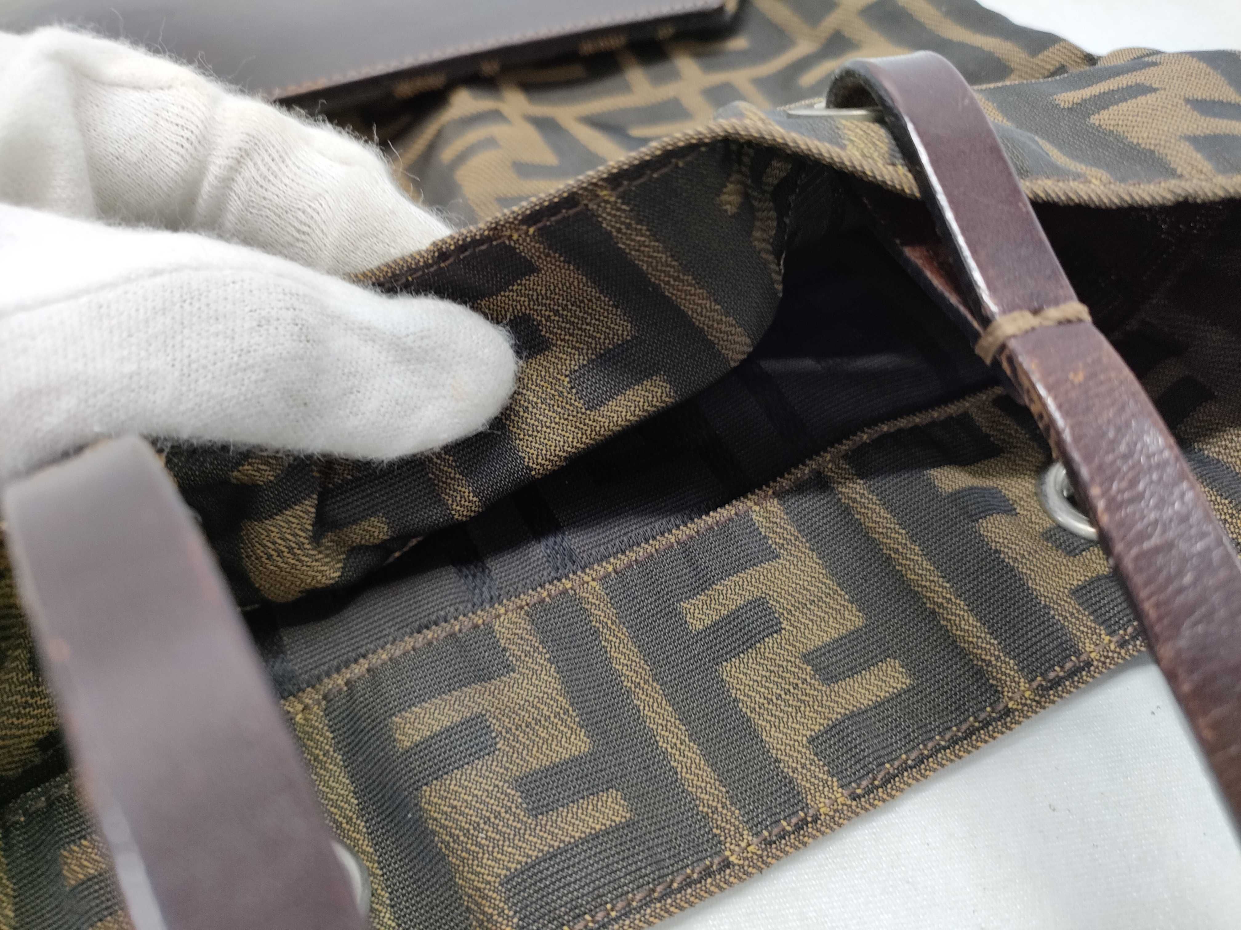 【水曜終了】(10230_0337)FENDI ズッカ柄 ハンド トートバッグ