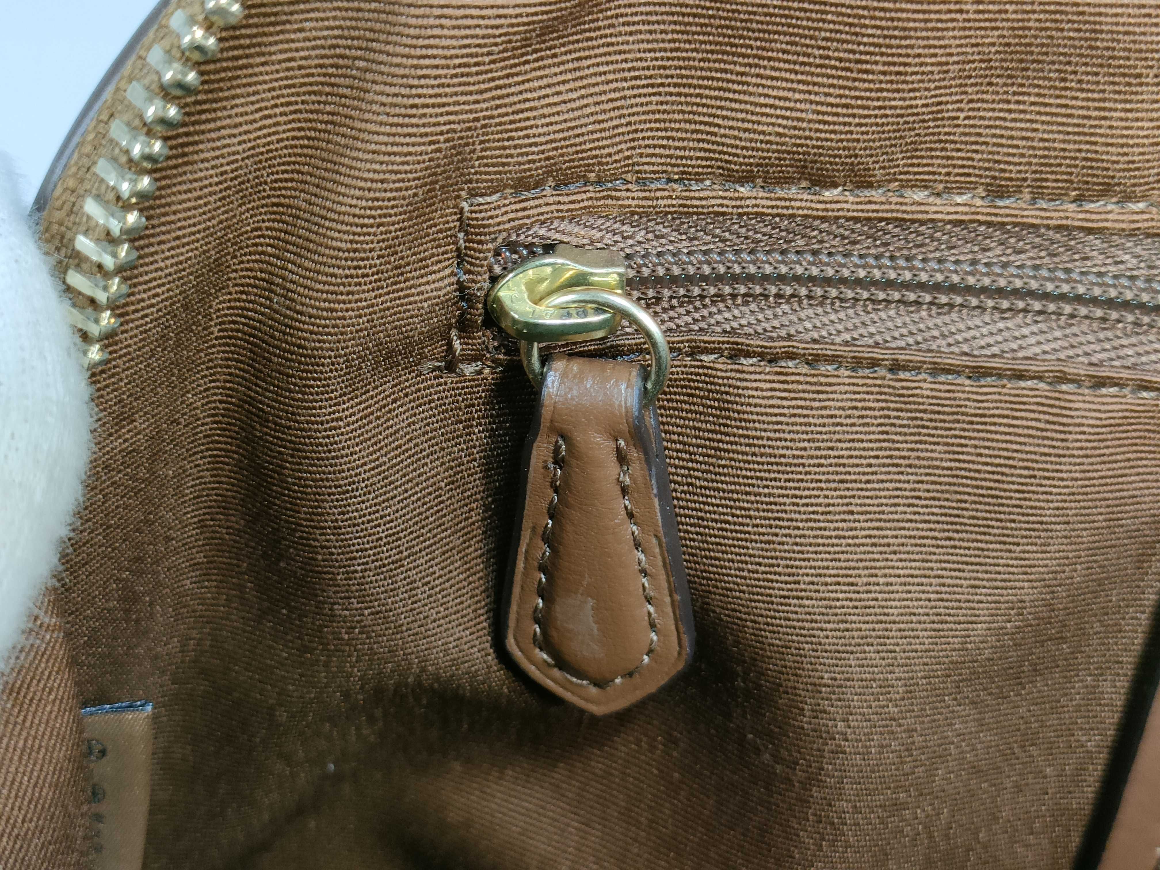 【水曜終了】(10221_0007)GUCCI マーモント 456117 レザー ラウンド長財布 財布