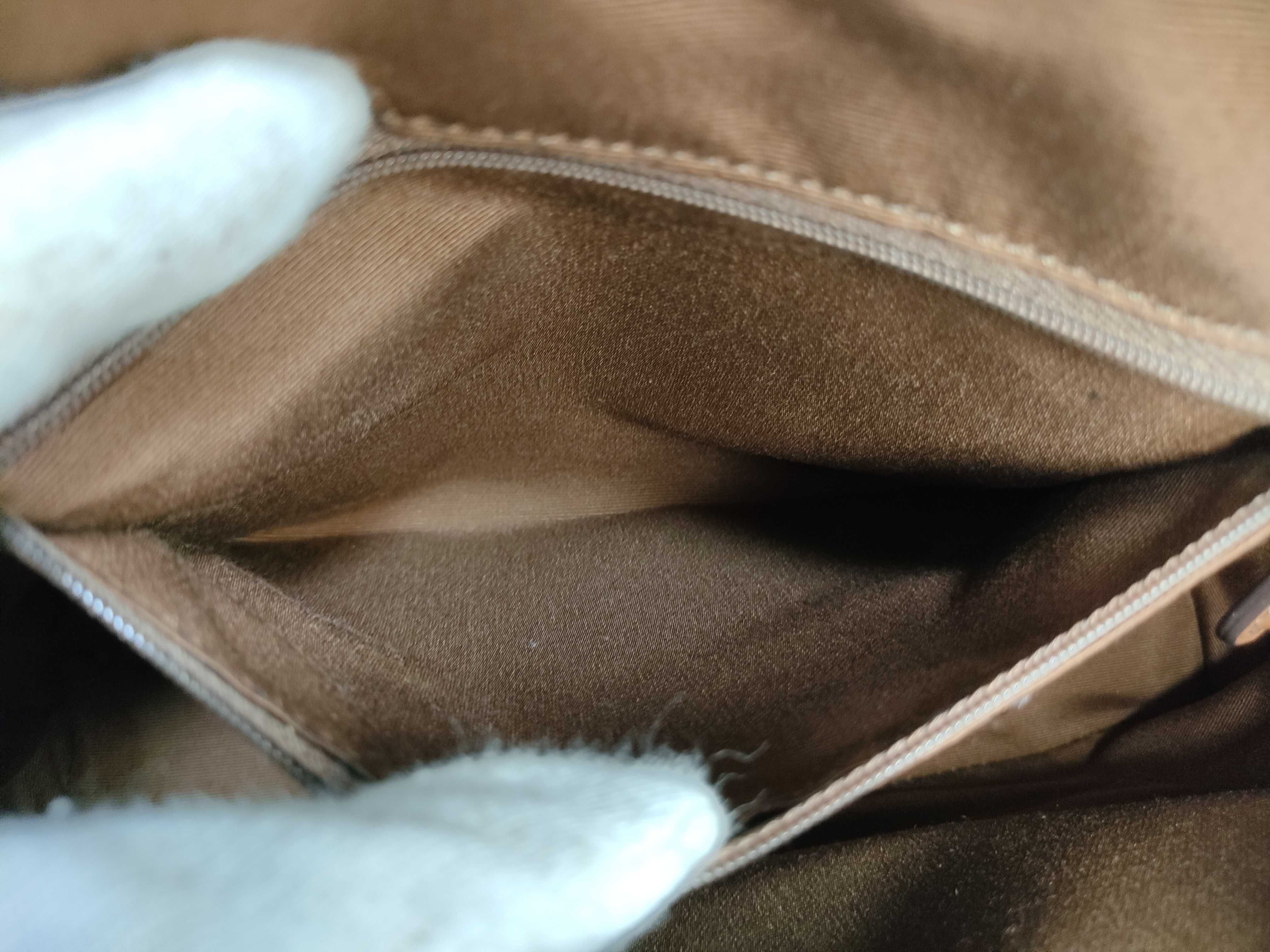 【水曜終了】(10221_0007)GUCCI マーモント 456117 レザー ラウンド長財布 財布
