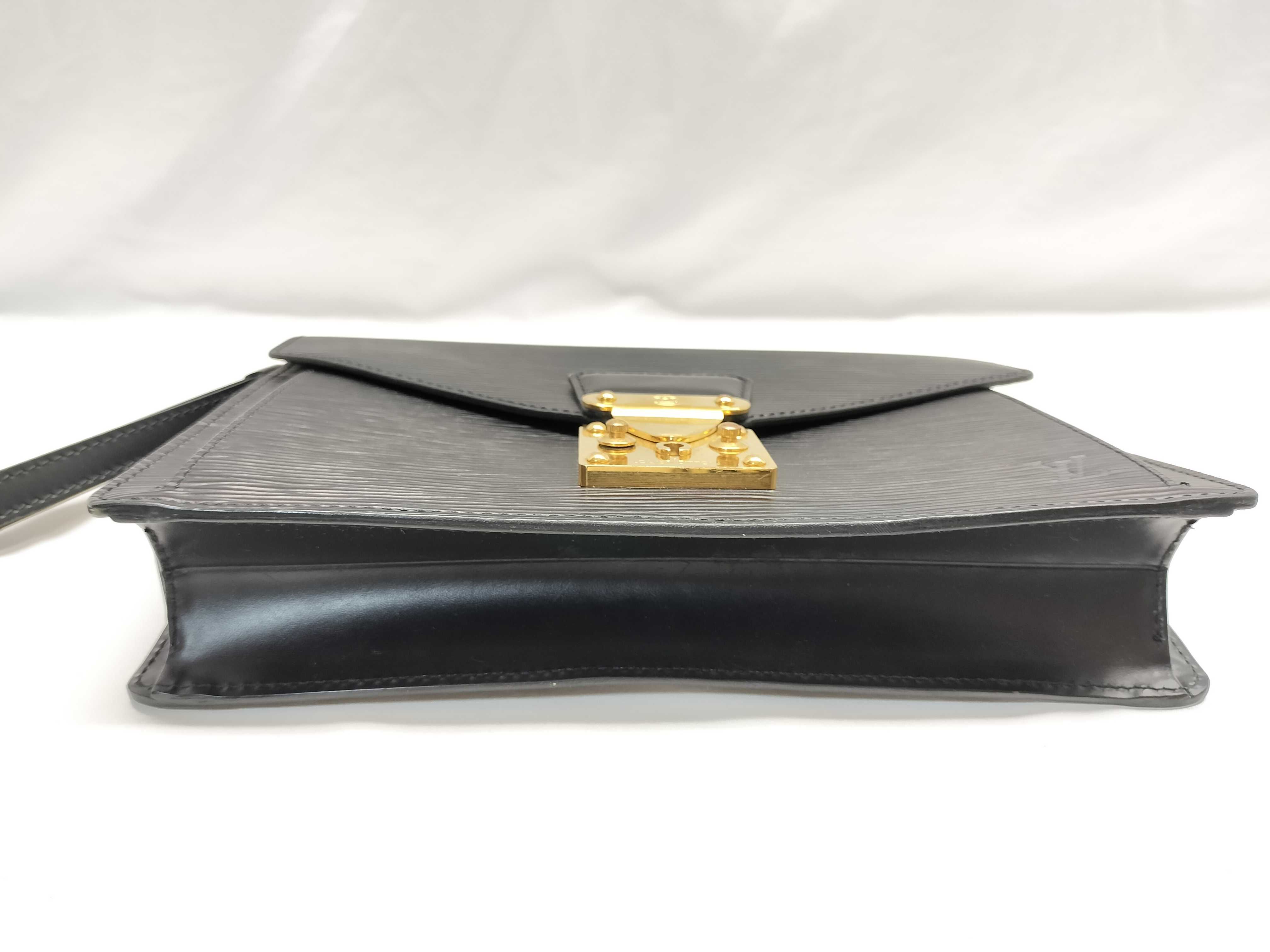 【水曜終了】(10229_0264)LOUIS VUITTON M52612 エピ M52612 セリエ ドラゴンヌ セカンドバッグ