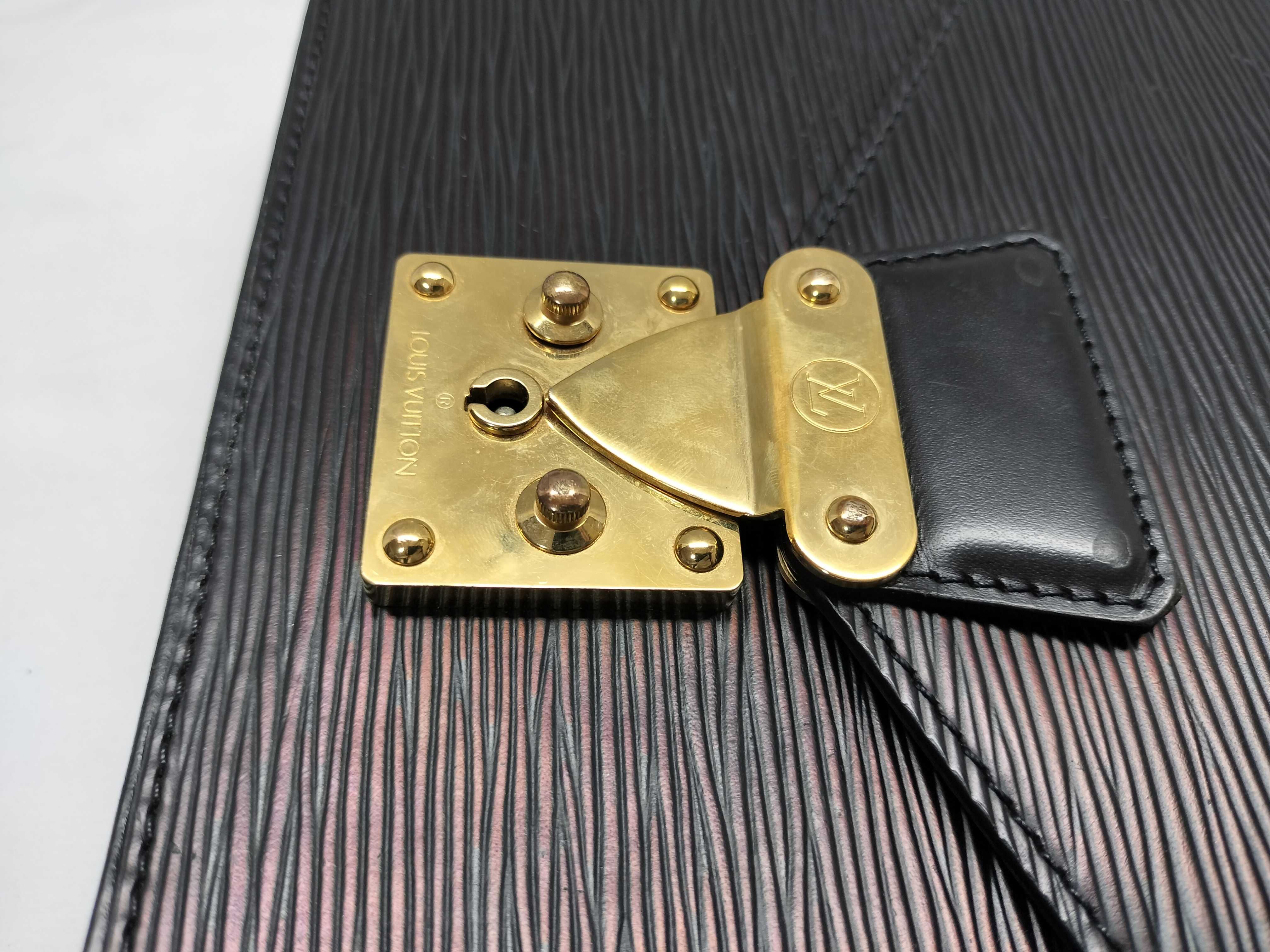 【水曜終了】(10229_0264)LOUIS VUITTON M52612 エピ M52612 セリエ ドラゴンヌ セカンドバッグ
