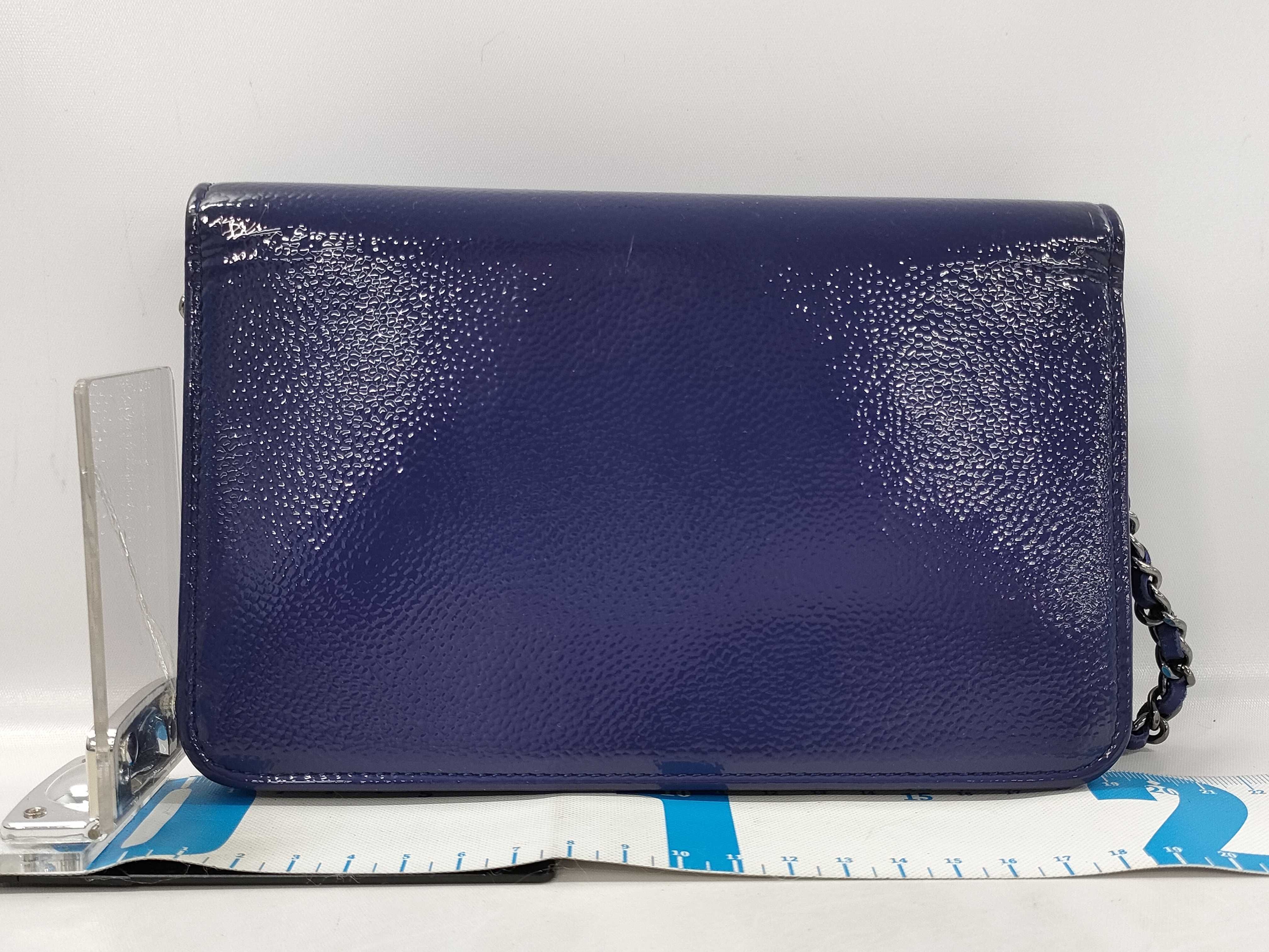 【水曜終了】(10228_0071)CHANEL パテント チェーンウォレット ブルー ショルダーバッグ