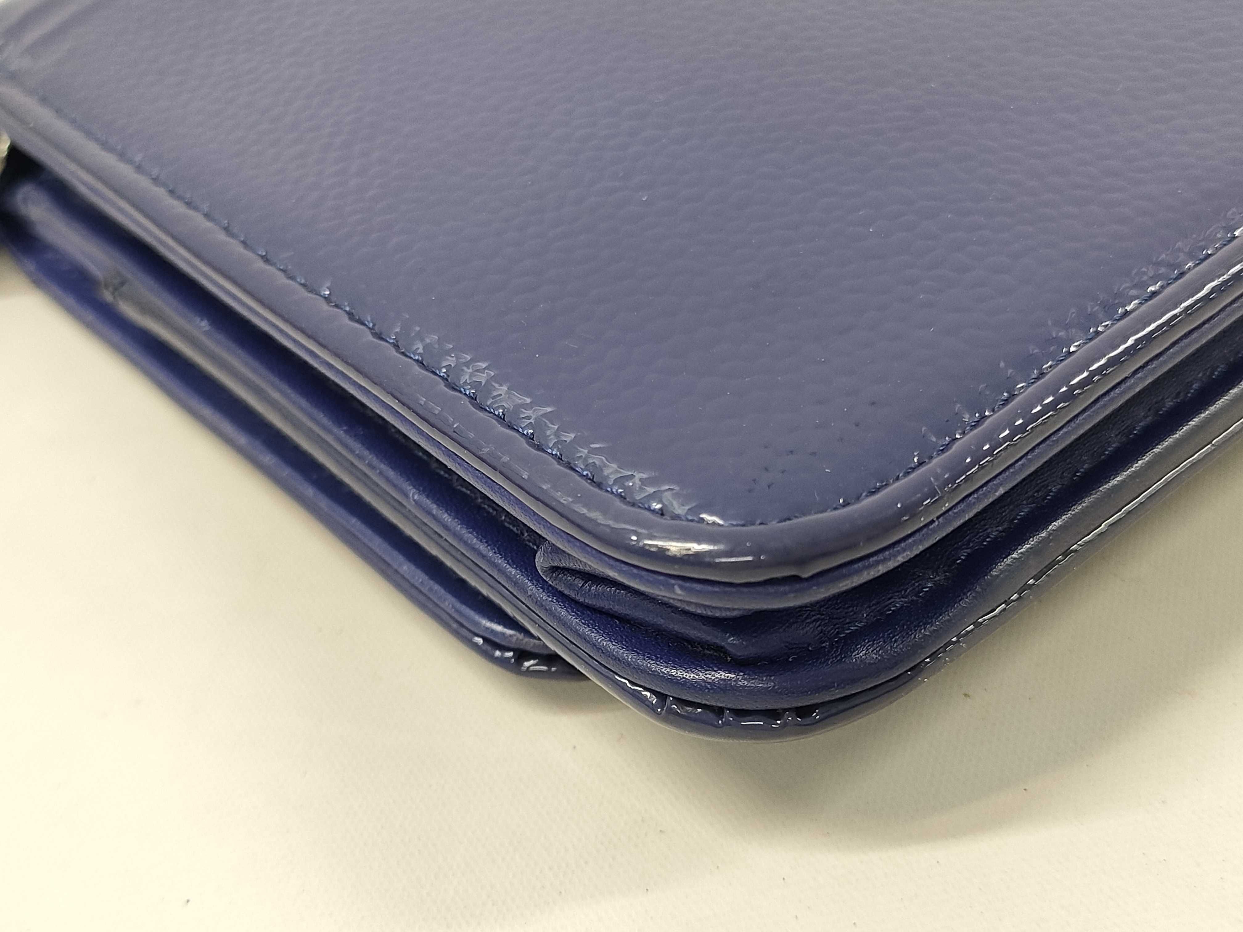 【水曜終了】(10228_0071)CHANEL パテント チェーンウォレット ブルー ショルダーバッグ