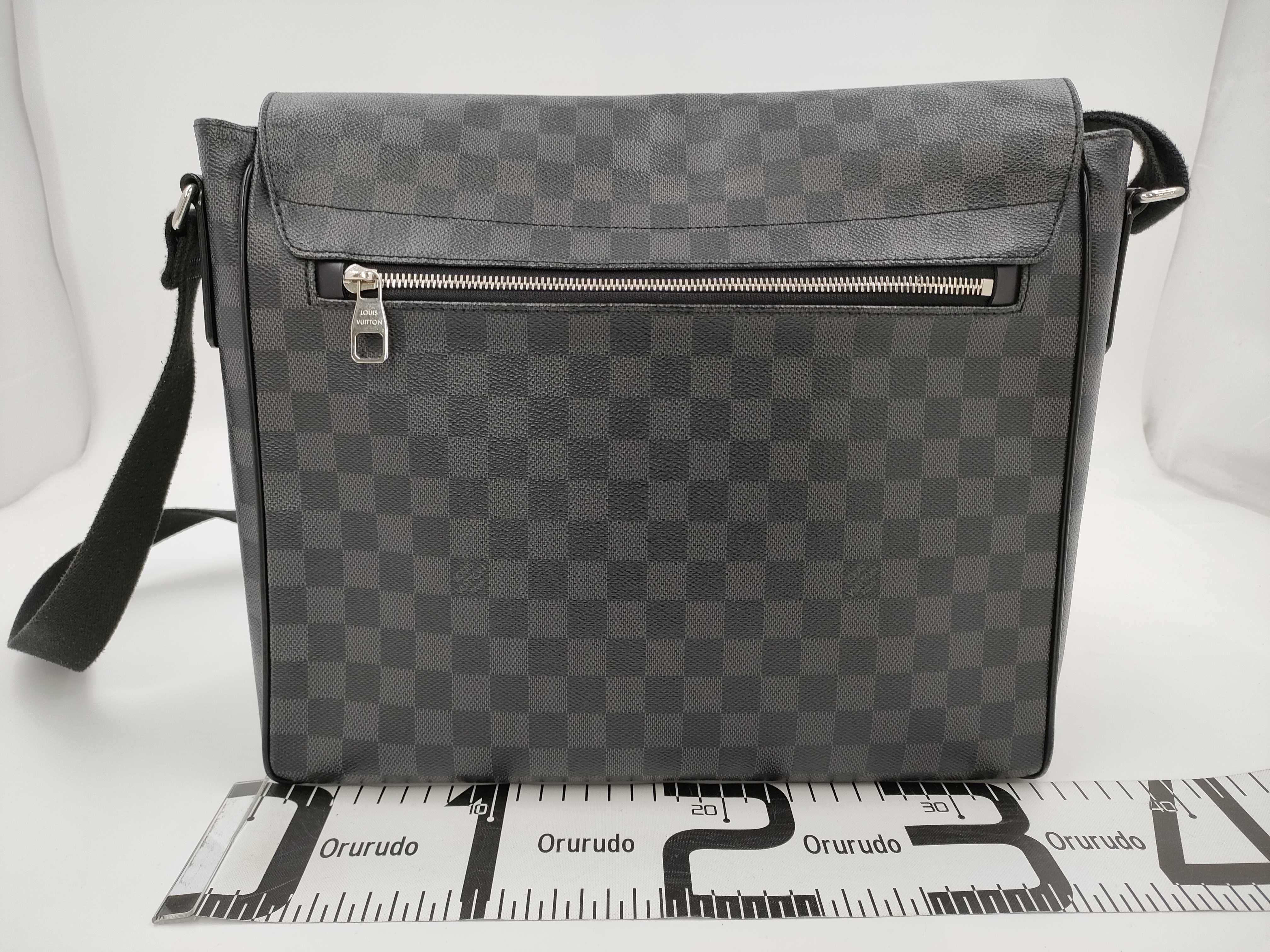【水曜終了】(10229_0271)LOUIS VUITTON ダミエ グラフィット N41272 ディストリクトMM ショルダーバッグ