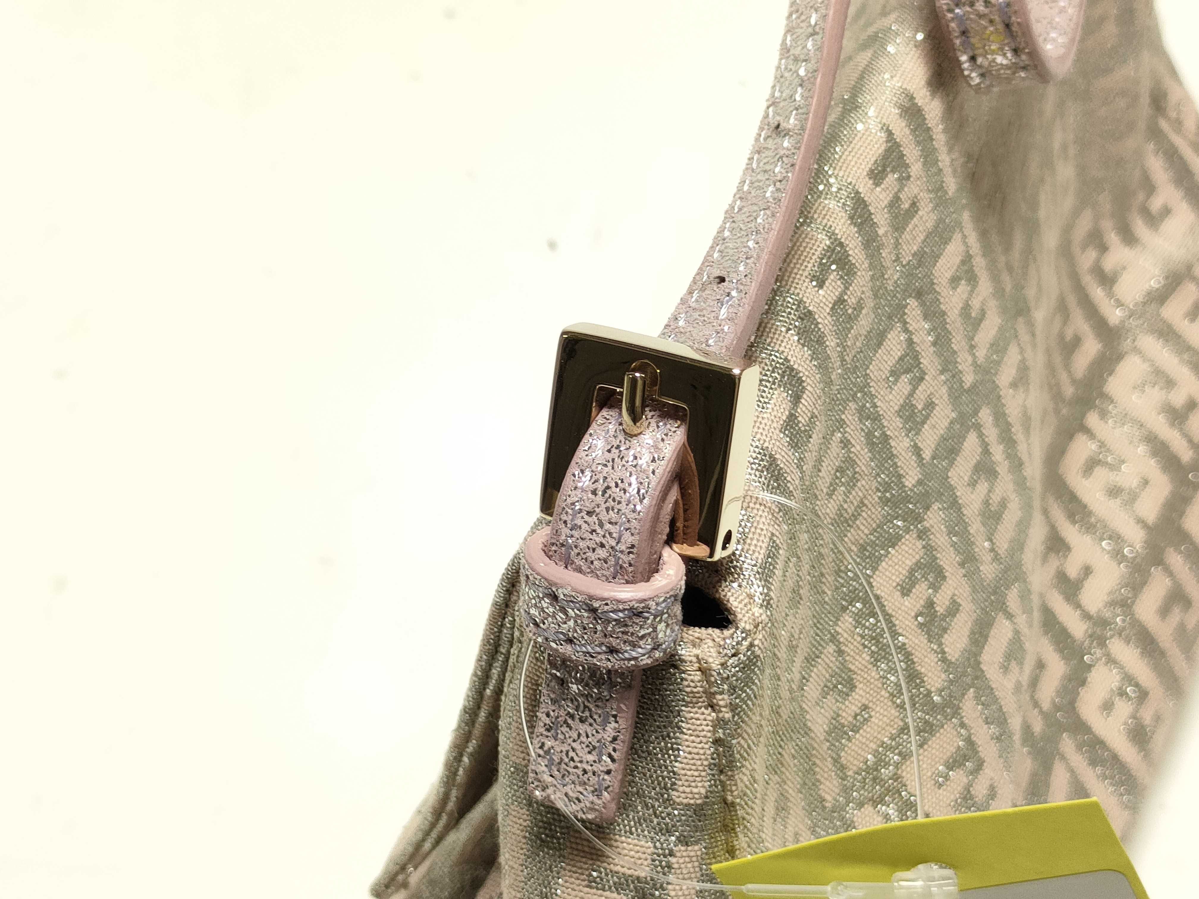 【水曜終了】(10219_0372)FENDI マンマ ラメ入り ポーチ ショルダーバッグ