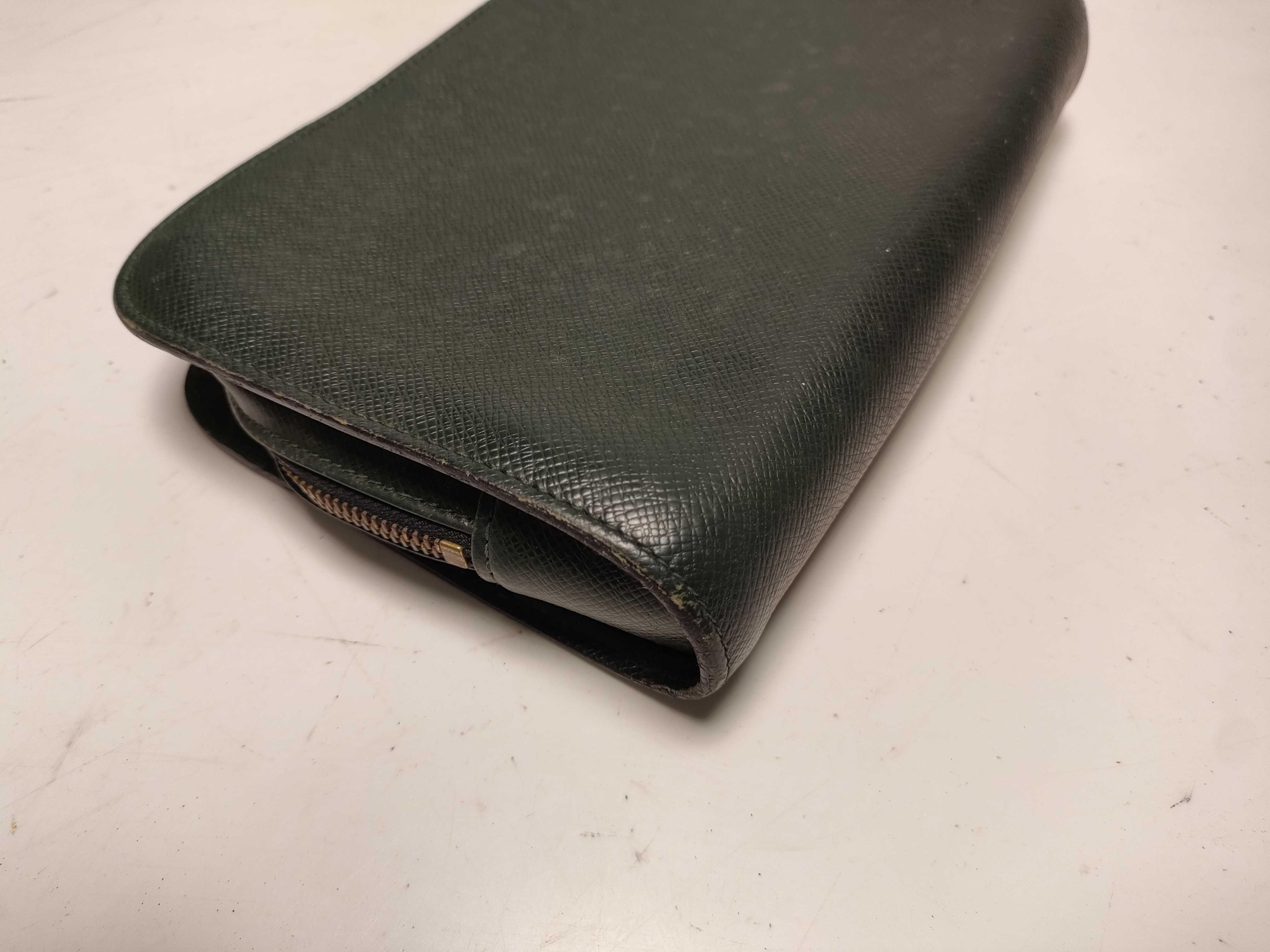 【水曜終了】(10229_0351)LOUIS VUITTON タイガ バイカル ポーチ