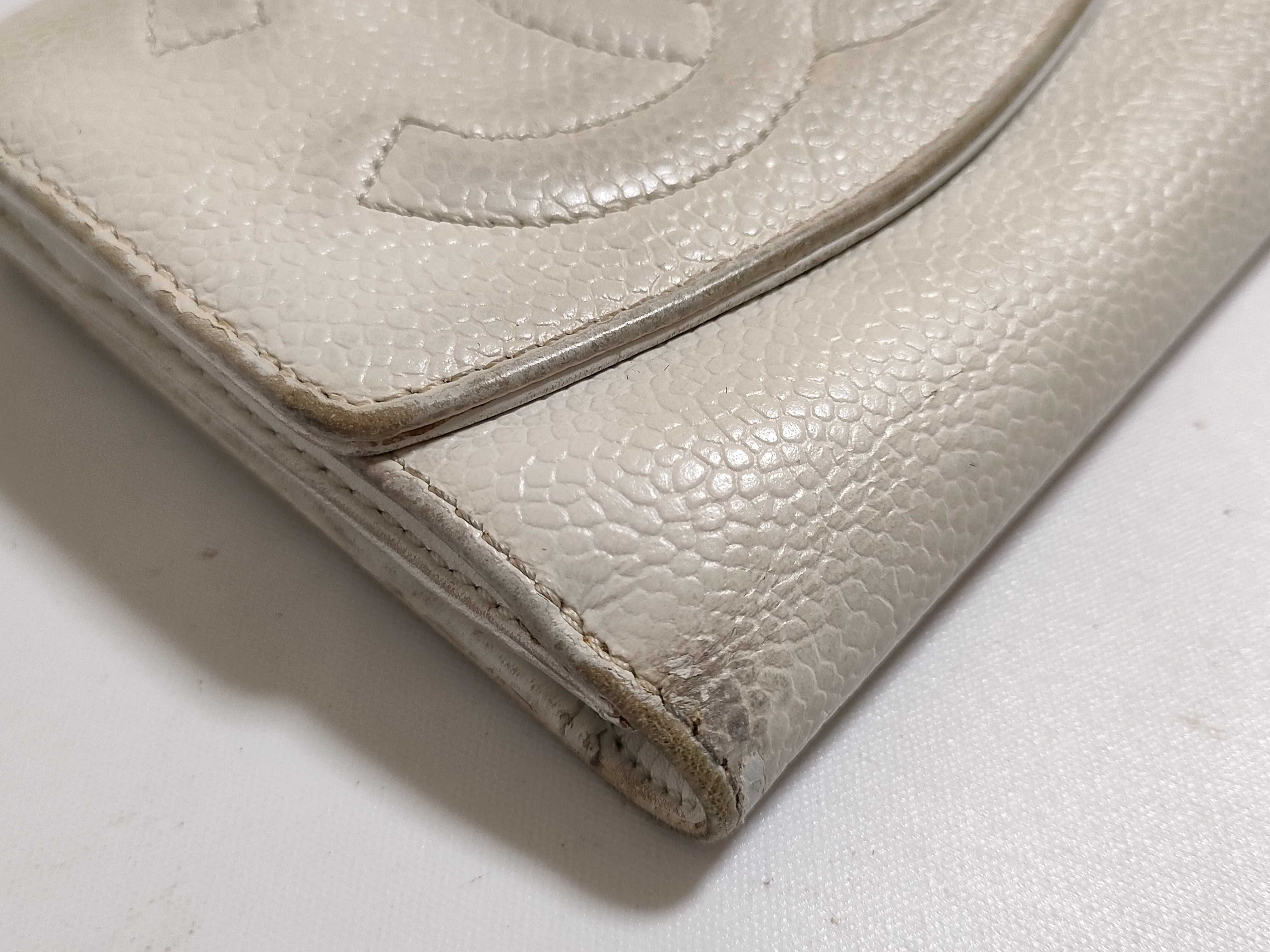【水曜終了】(10228_0057)CHANEL キャビアスキン ココマーク財布 白 財布