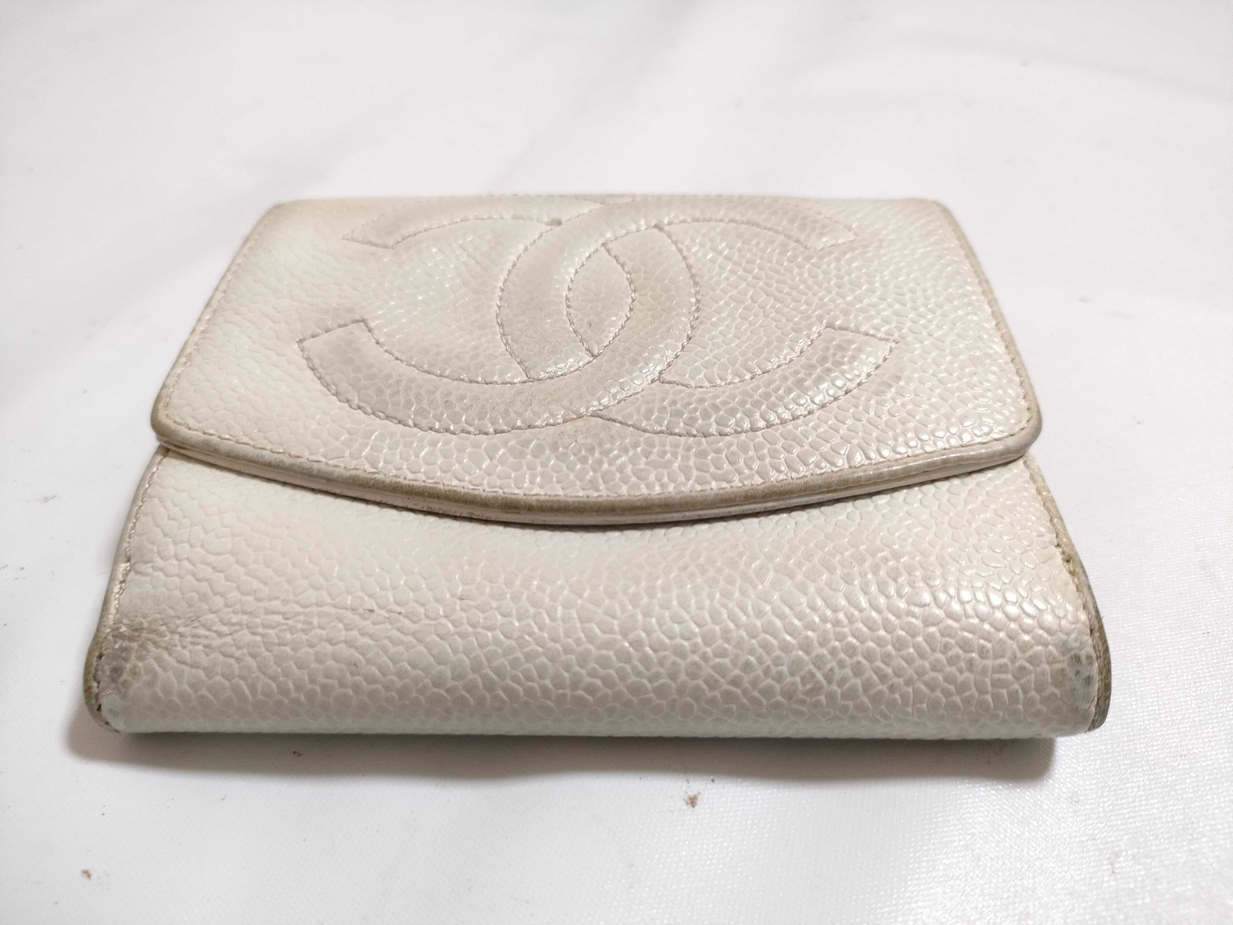 【水曜終了】(10228_0057)CHANEL キャビアスキン ココマーク財布 白 財布
