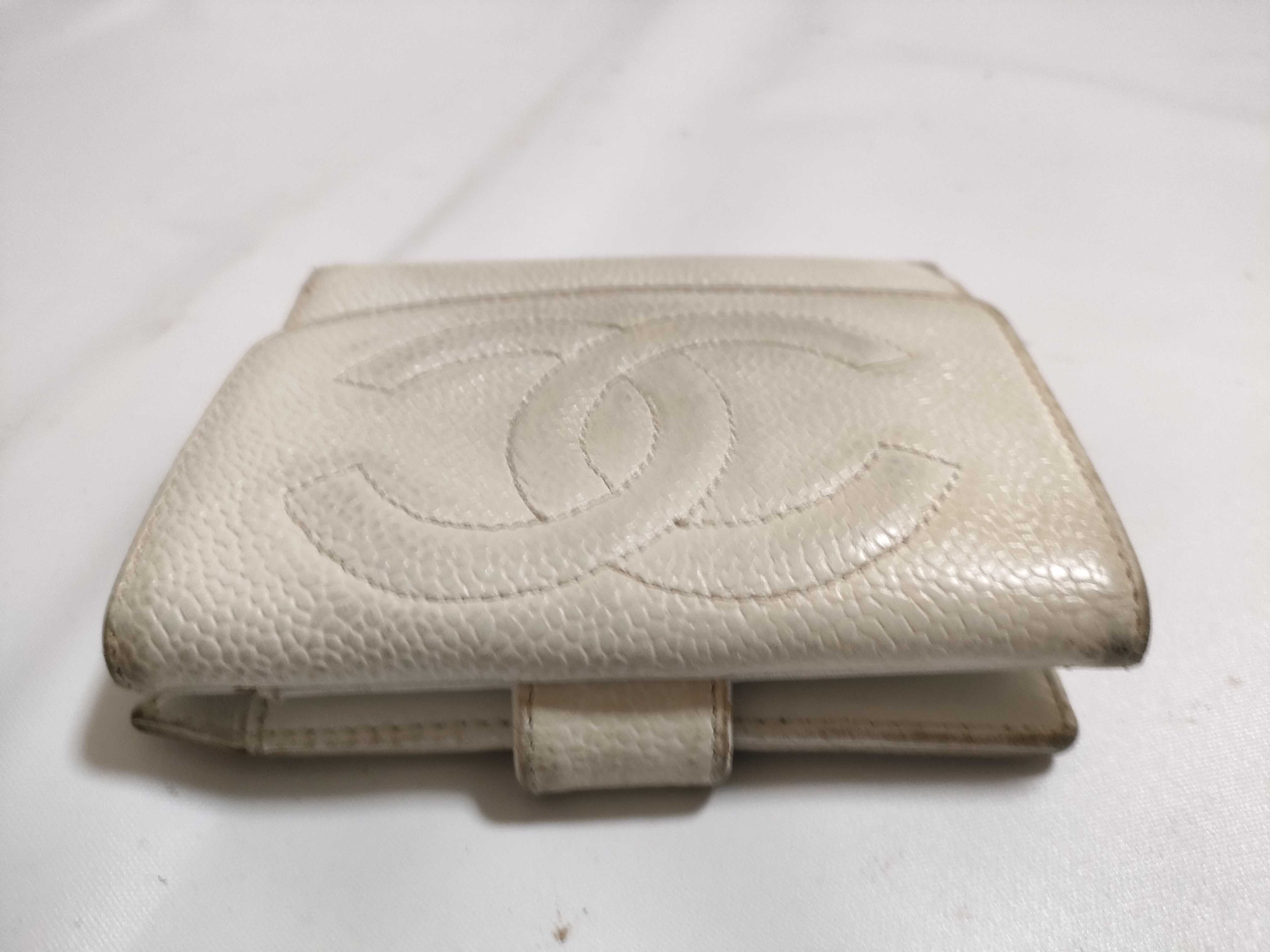 【水曜終了】(10228_0057)CHANEL キャビアスキン ココマーク財布 白 財布