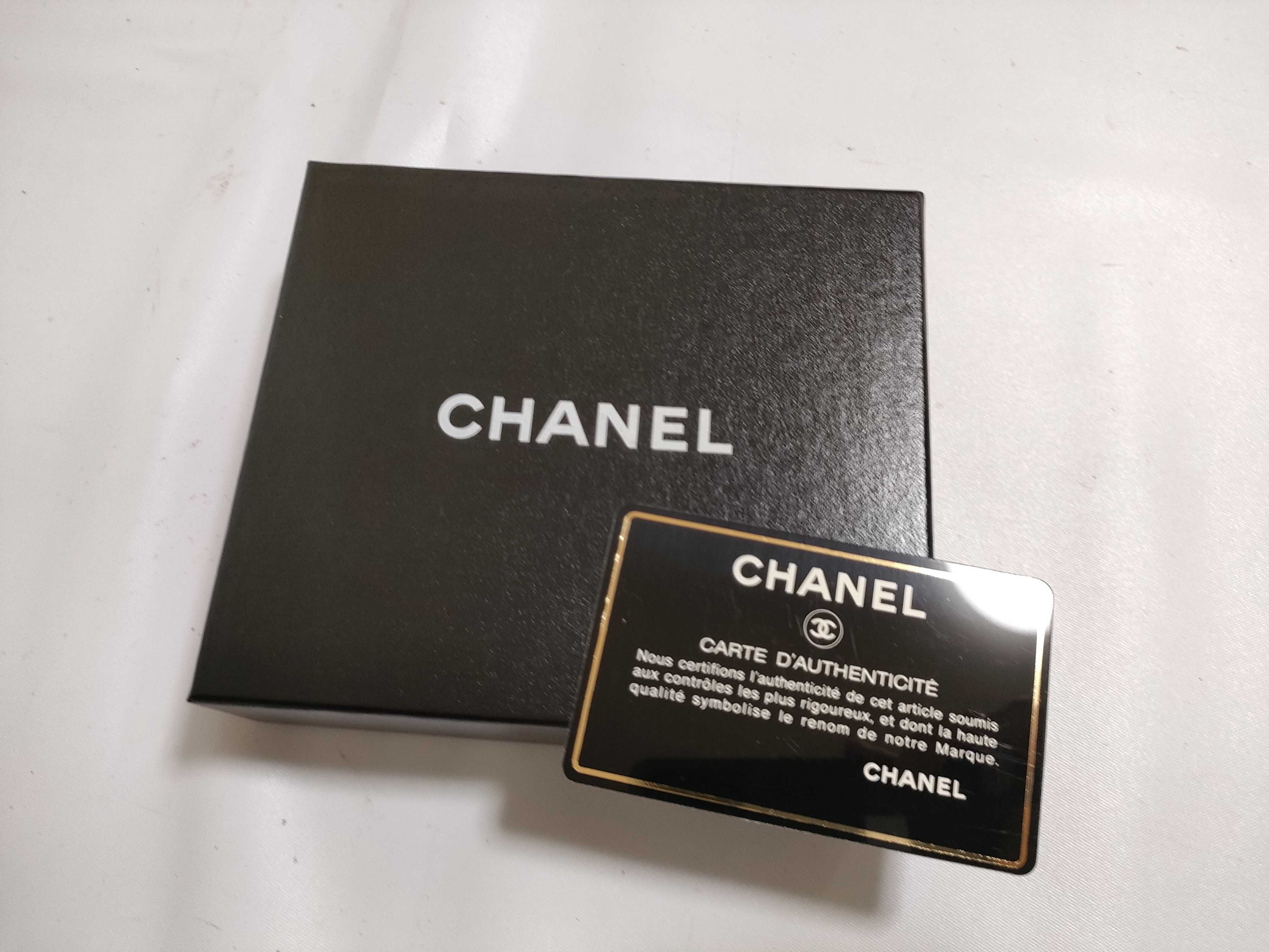 【水曜終了】(10228_0057)CHANEL キャビアスキン ココマーク財布 白 財布