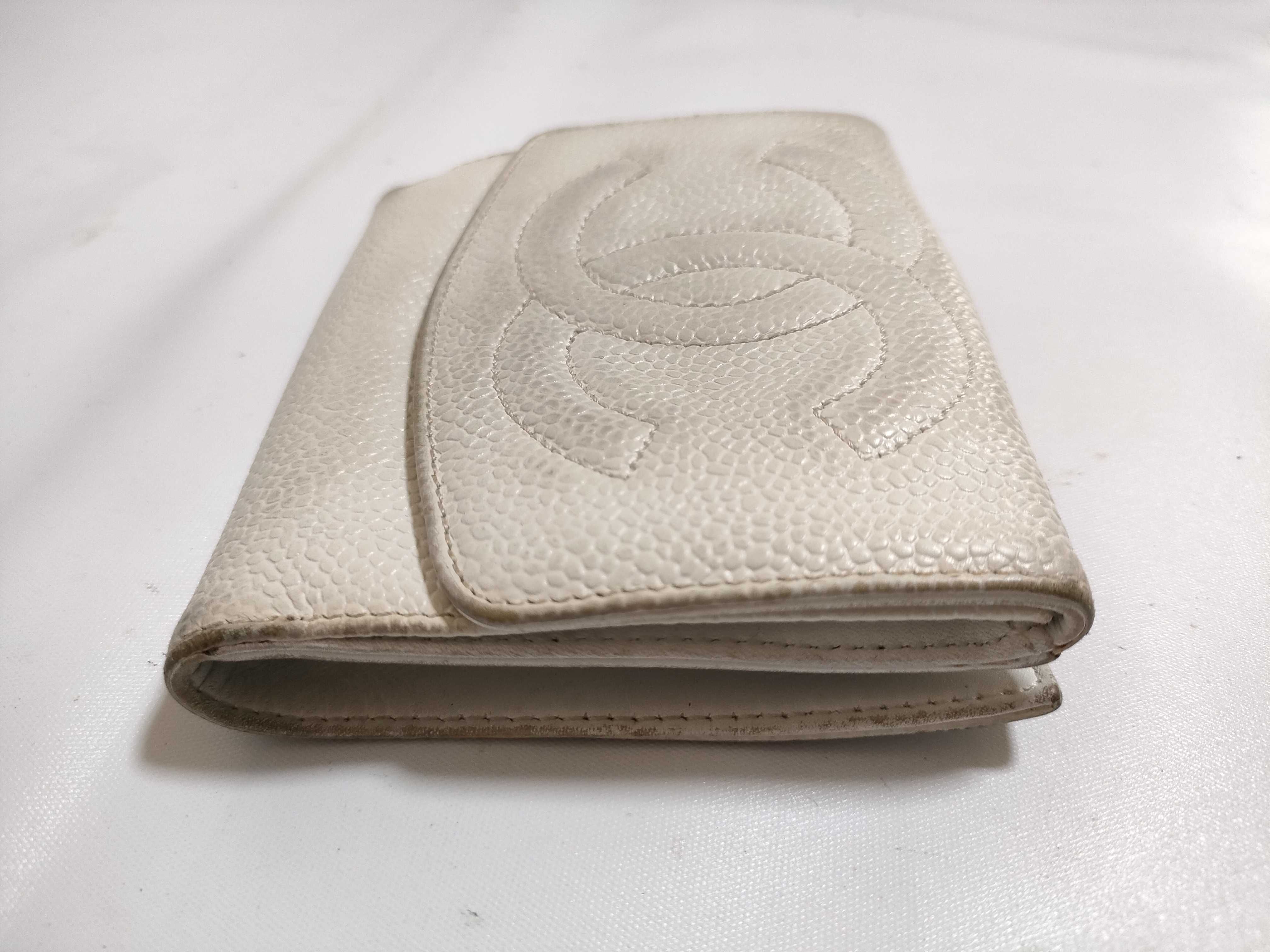 【水曜終了】(10228_0057)CHANEL キャビアスキン ココマーク財布 白 財布