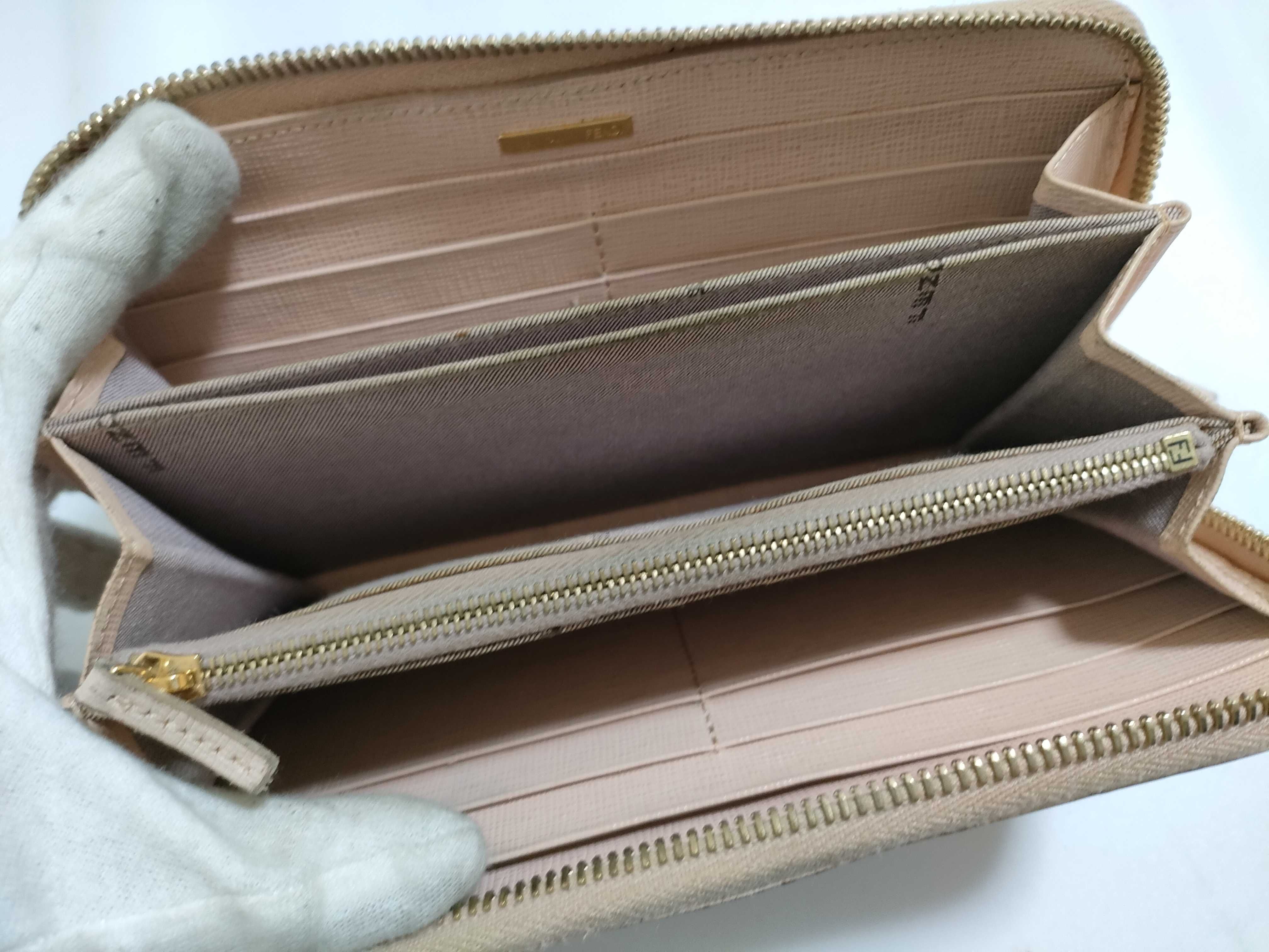 【水曜終了】(10230_0349)FENDI ラウンドジッピーウォレット 財布