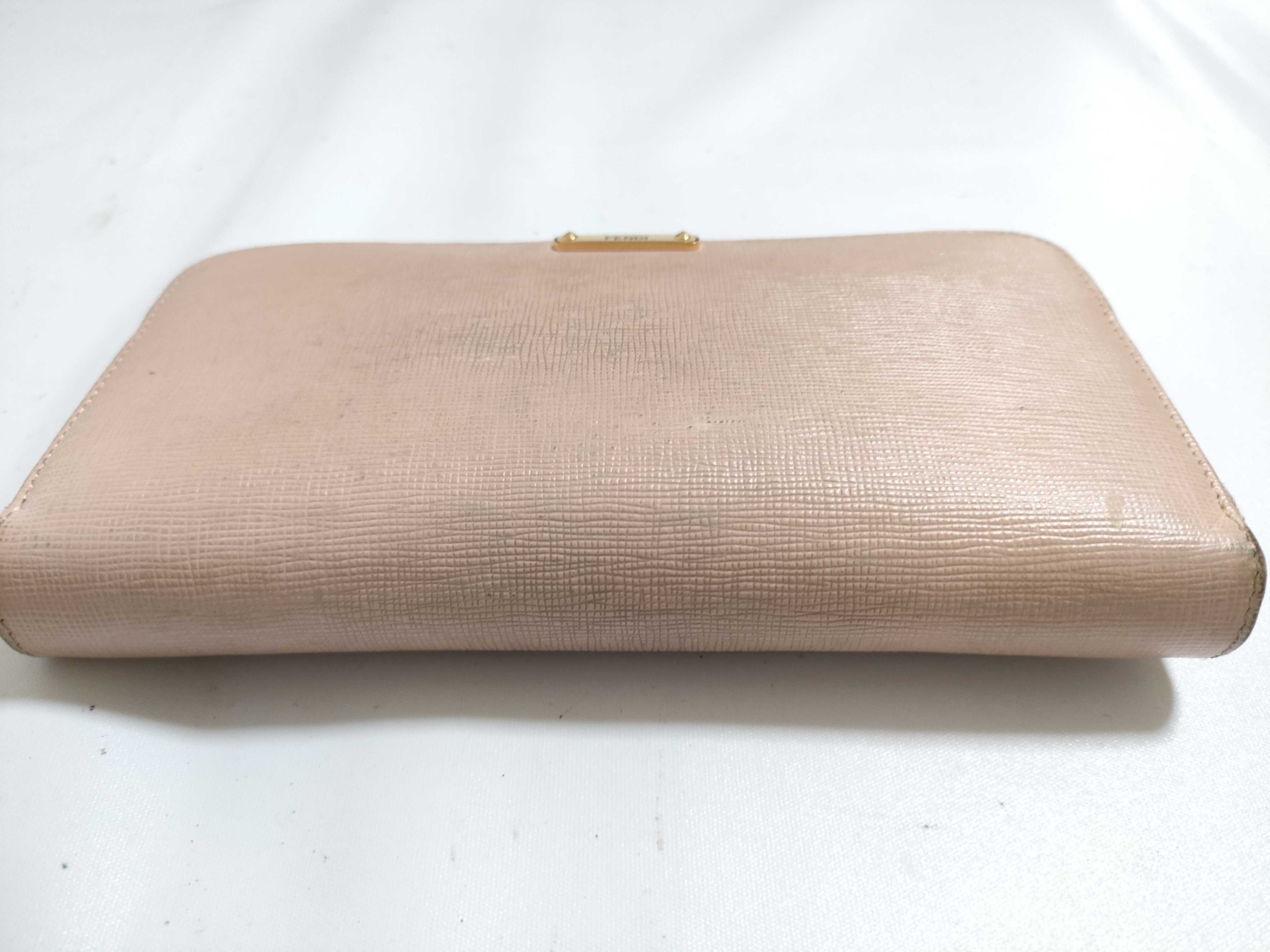 【水曜終了】(10230_0349)FENDI ラウンドジッピーウォレット 財布