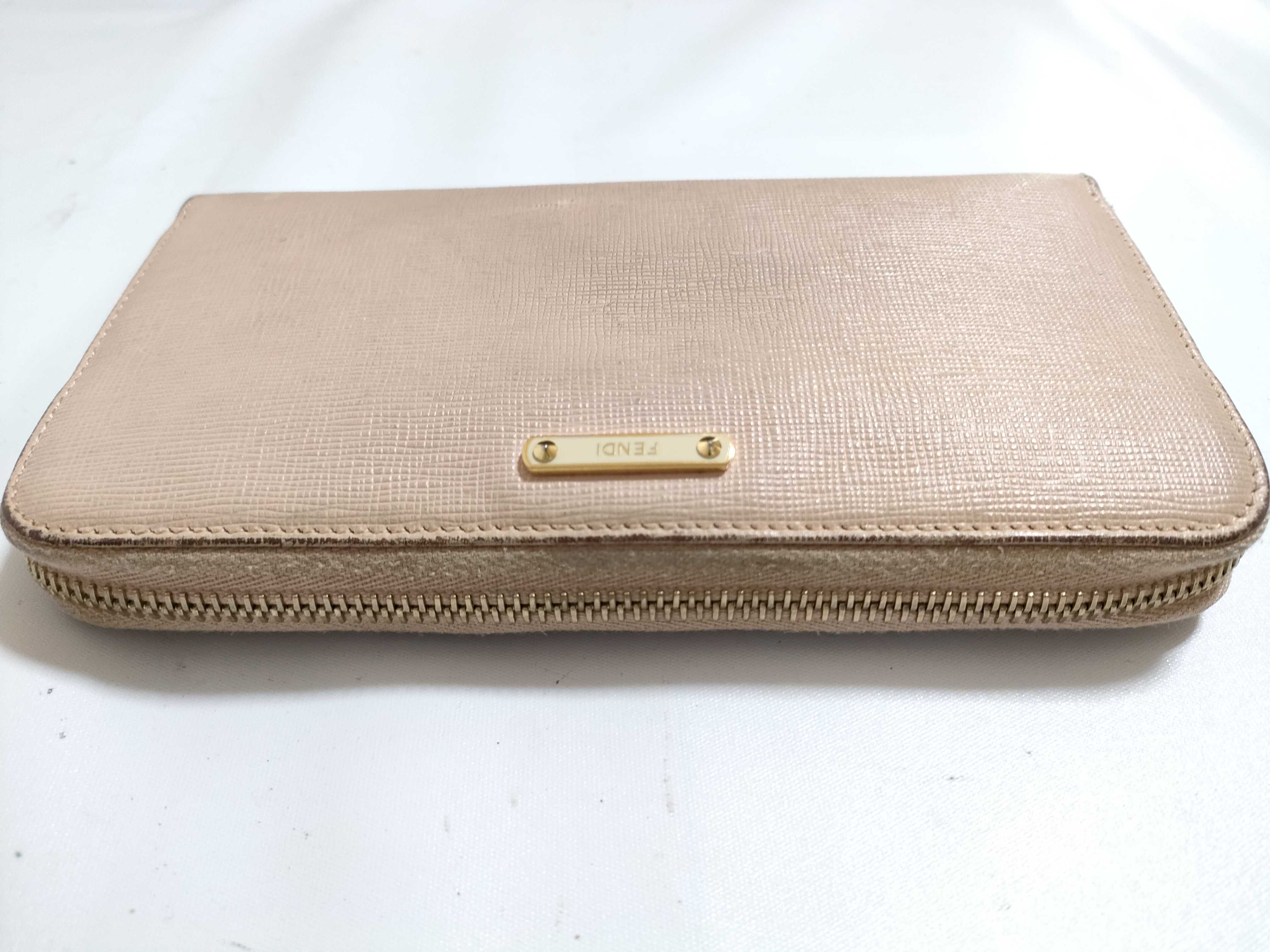 【水曜終了】(10230_0349)FENDI ラウンドジッピーウォレット 財布