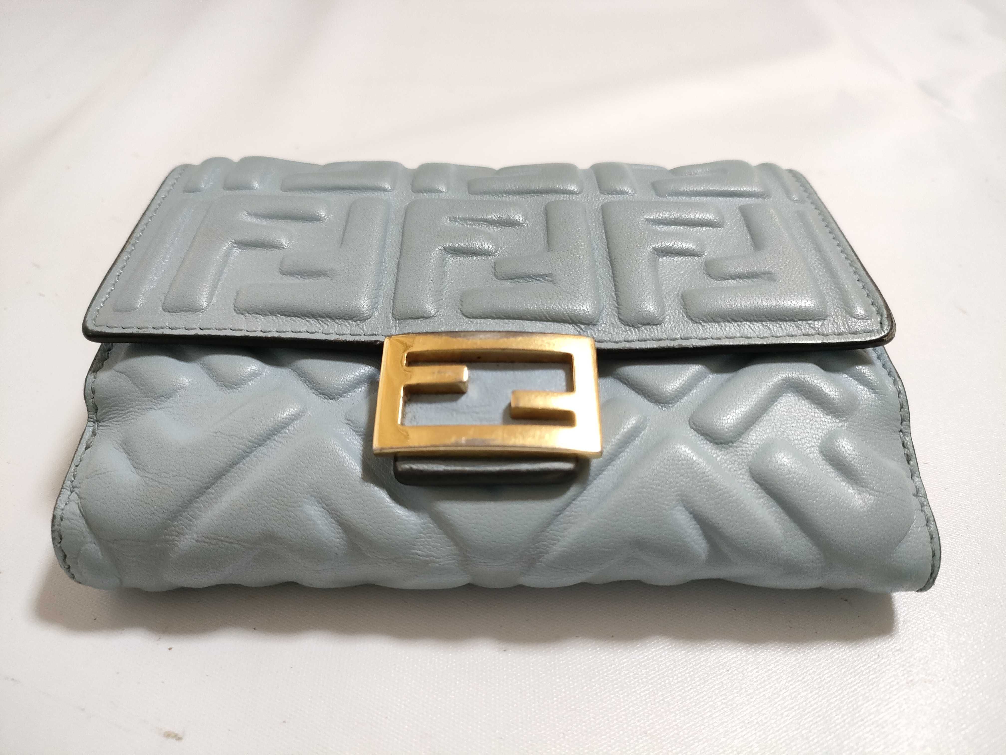 【水曜終了】(10230_0352)FENDI マンマ FENDI 2つ折財布 財布