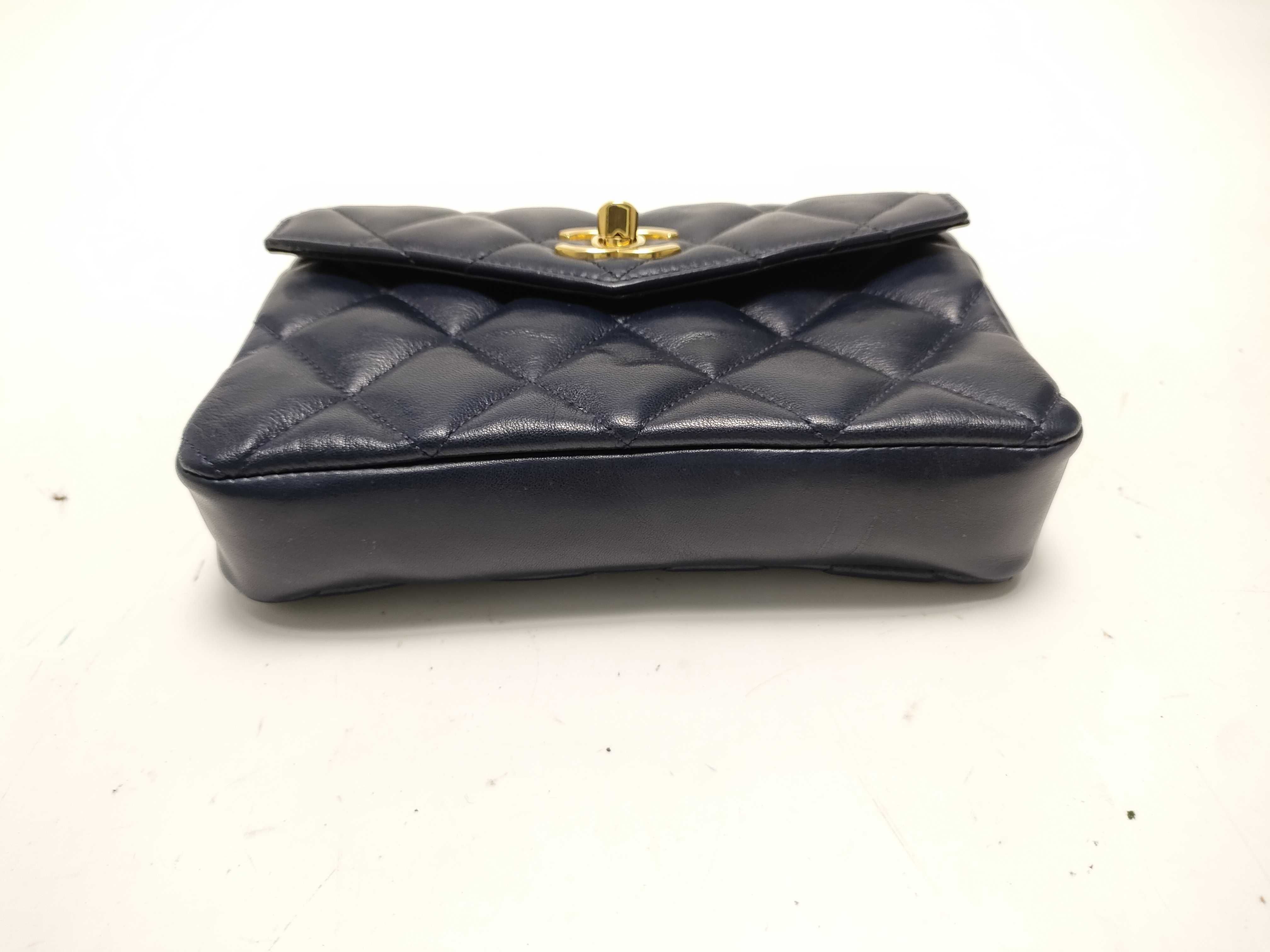 【水曜終了】(10228_0006)CHANEL ラムスキン ウエストポーチ/ネイビー ウエストバッグ