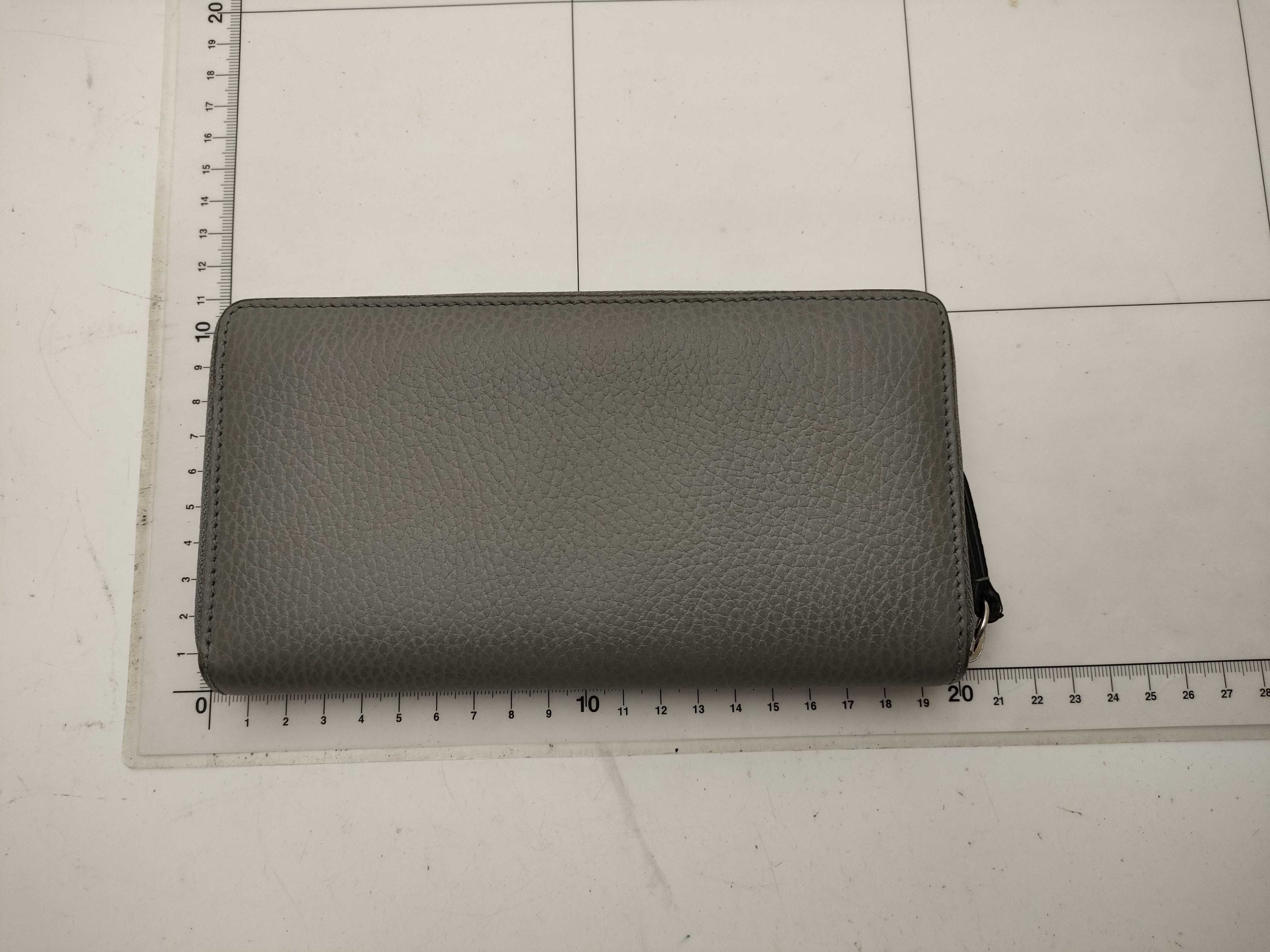 【水曜終了】(10221_0007)GUCCI マーモント 456117 レザー ラウンド長財布 財布