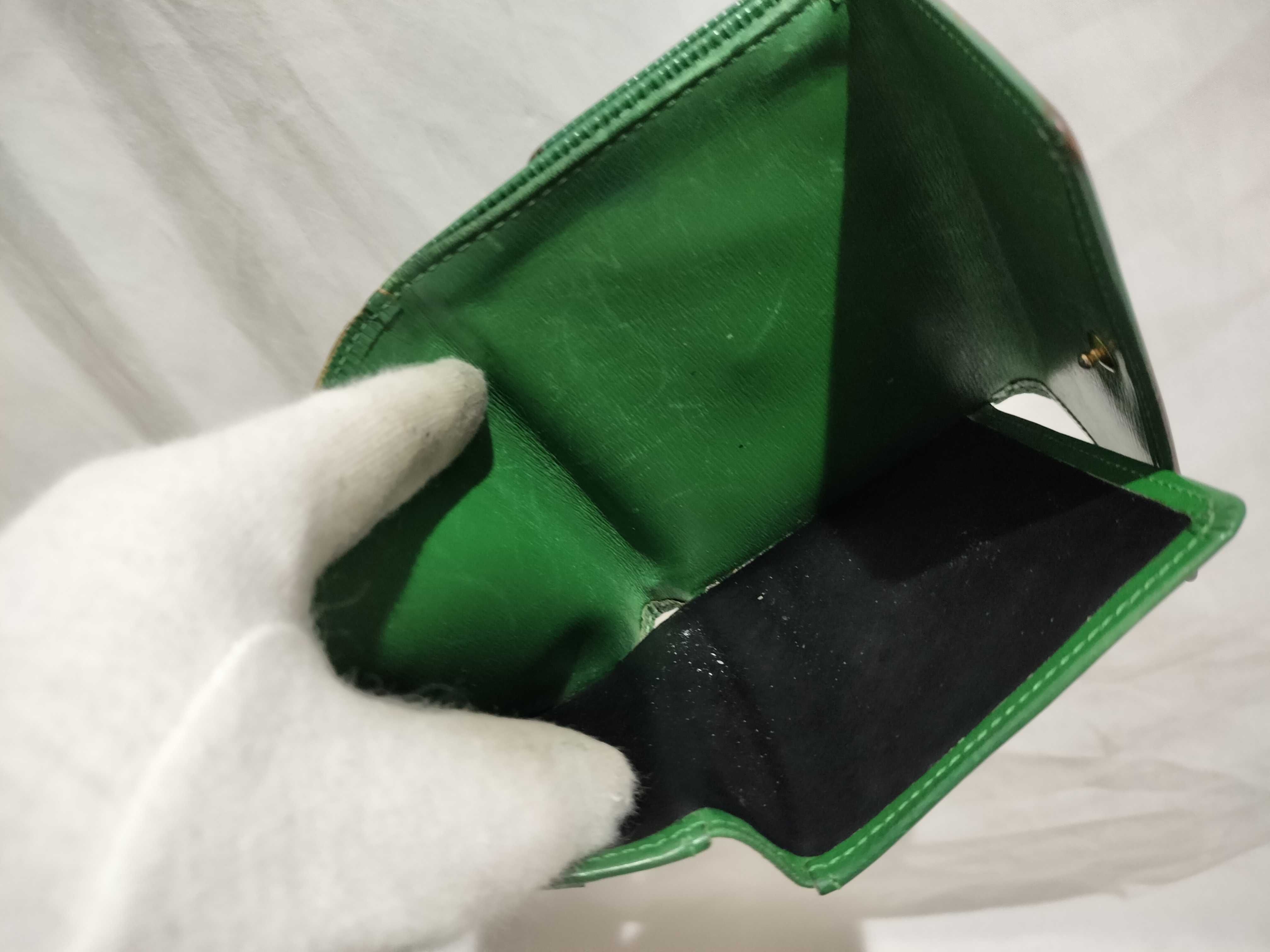 【水曜終了】(10229_0340)LOUIS VUITTON エピ 折財布 財布
