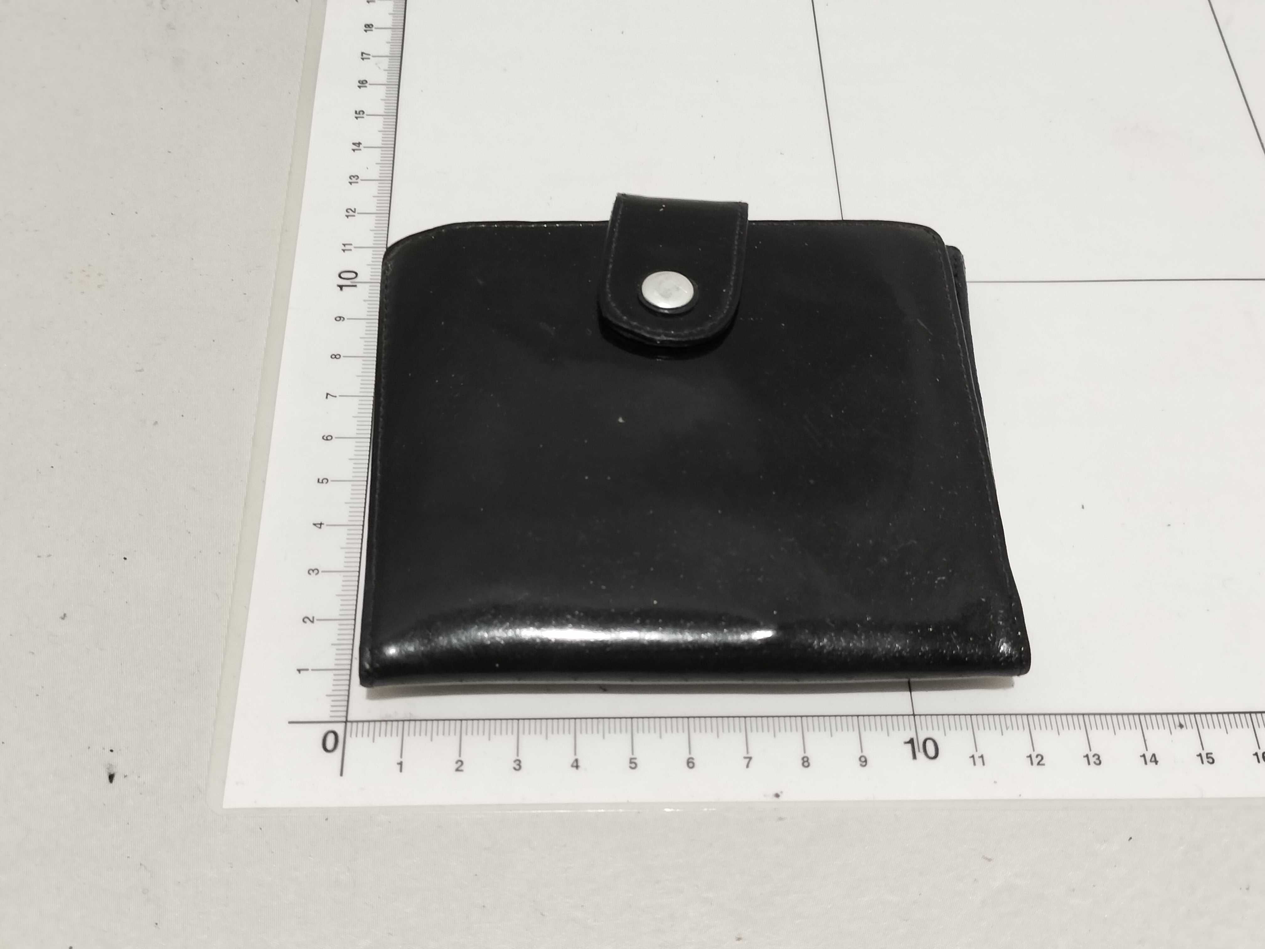 【水曜終了】(10228_0063)CHANEL エナメル 折り 財布 財布