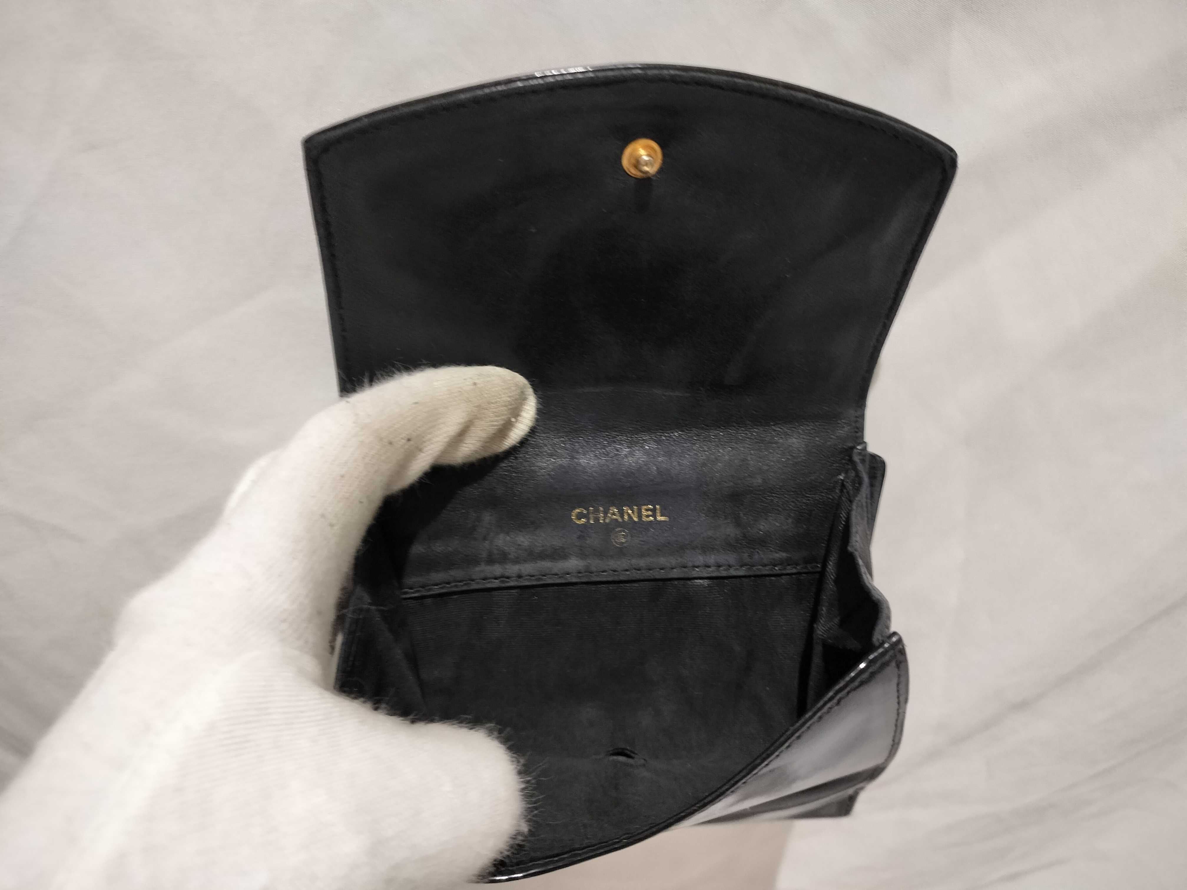 【水曜終了】(10228_0063)CHANEL エナメル 折り 財布 財布