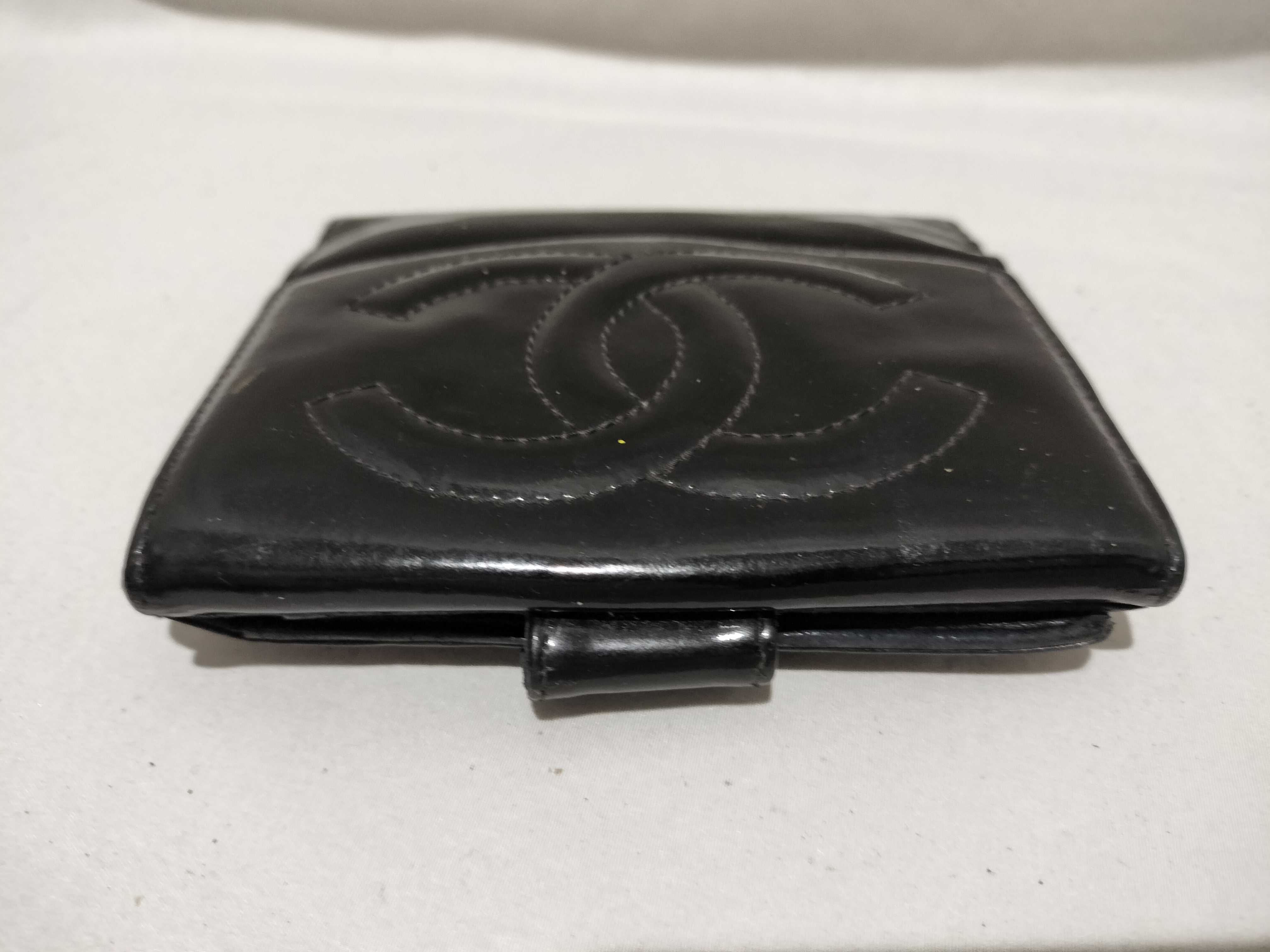 【水曜終了】(10228_0063)CHANEL エナメル 折り 財布 財布
