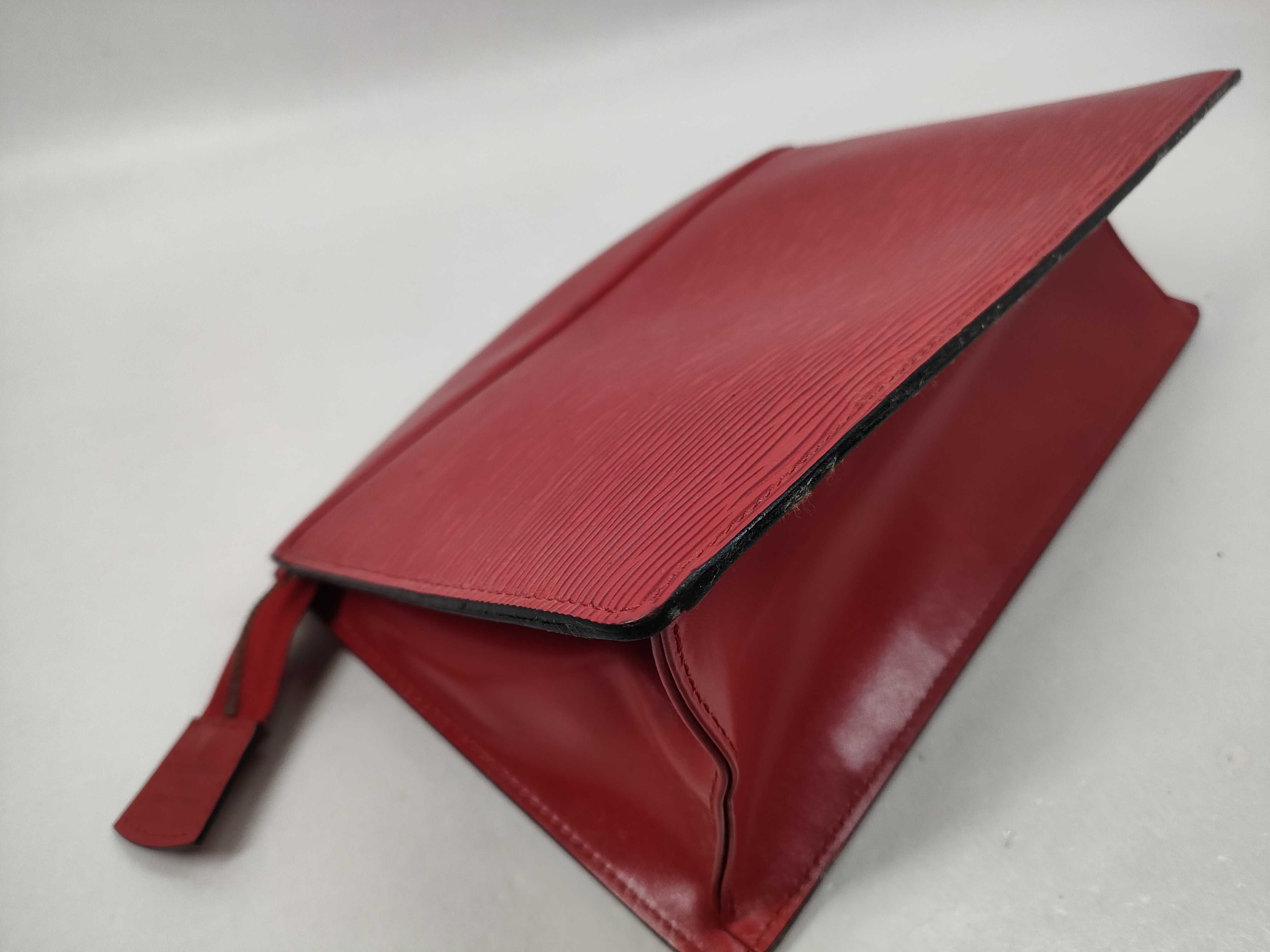 【水曜終了】(10223_0054)LOUIS VUITTON エピ トゥルースクレタ セカンドバッグ