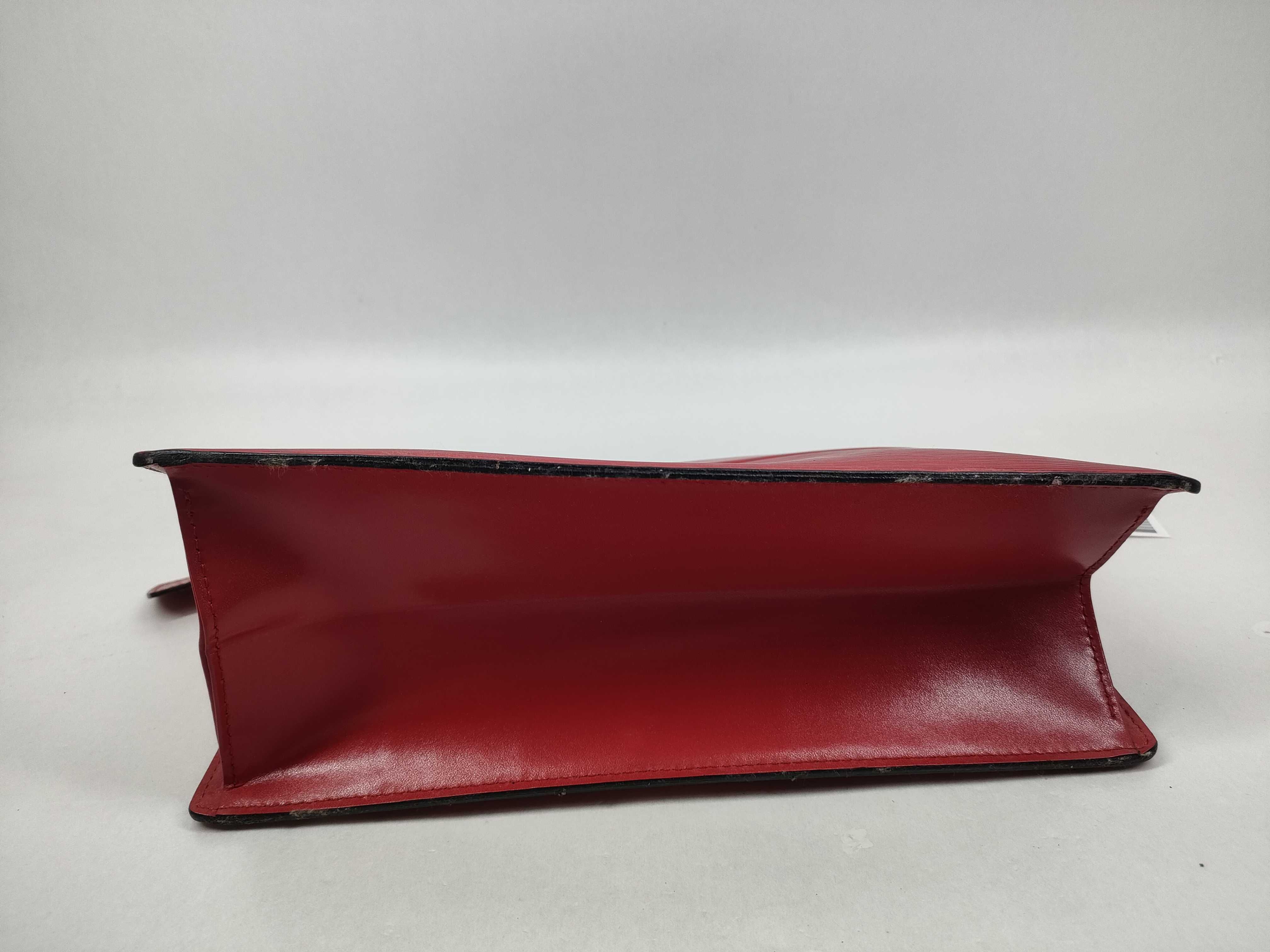 【水曜終了】(10223_0054)LOUIS VUITTON エピ トゥルースクレタ セカンドバッグ