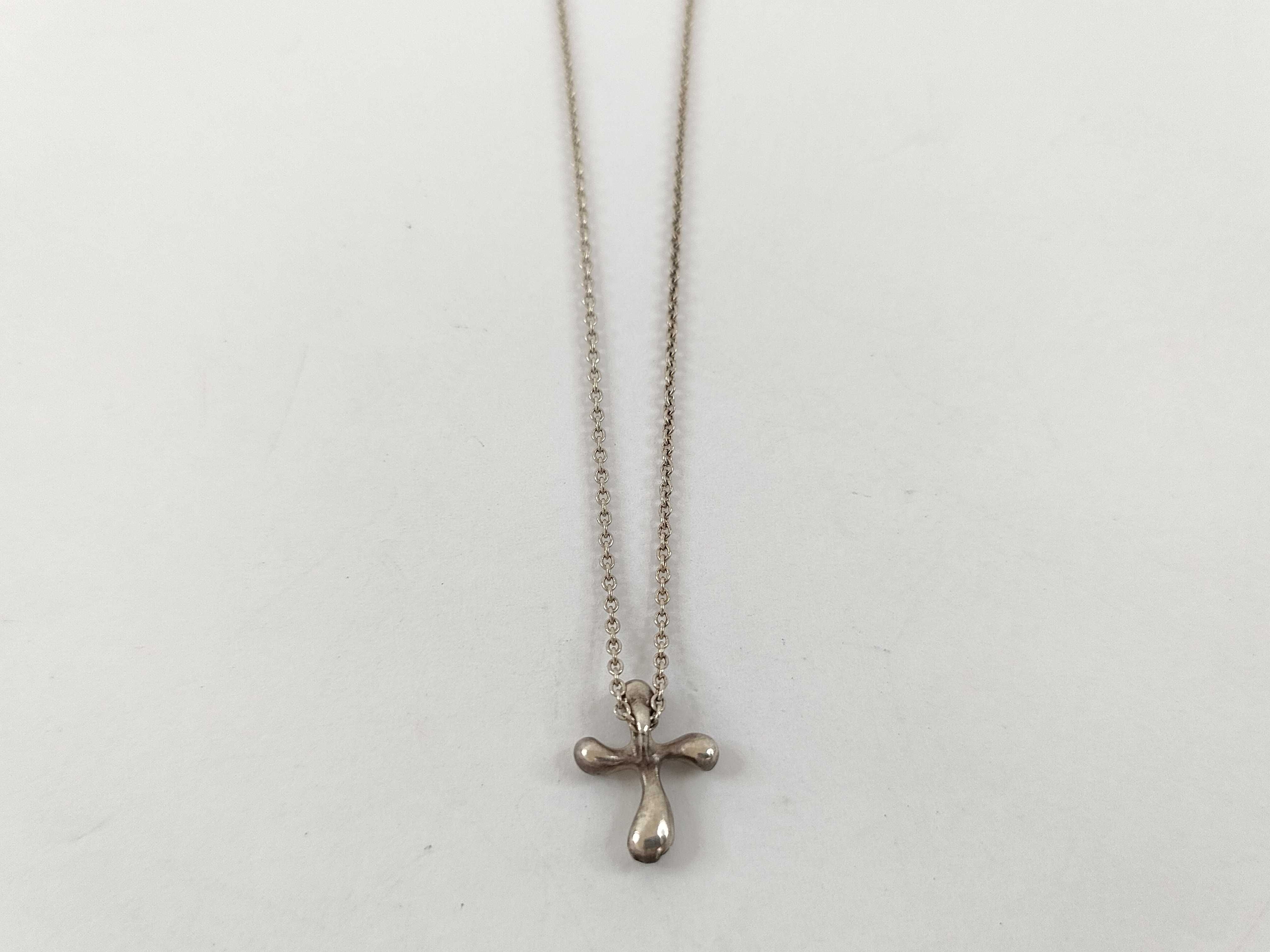 【水曜終了】(10221_0438)Tiffany&Co. クロスモチーフ ティアドロップ クロス SV925 ネックレス