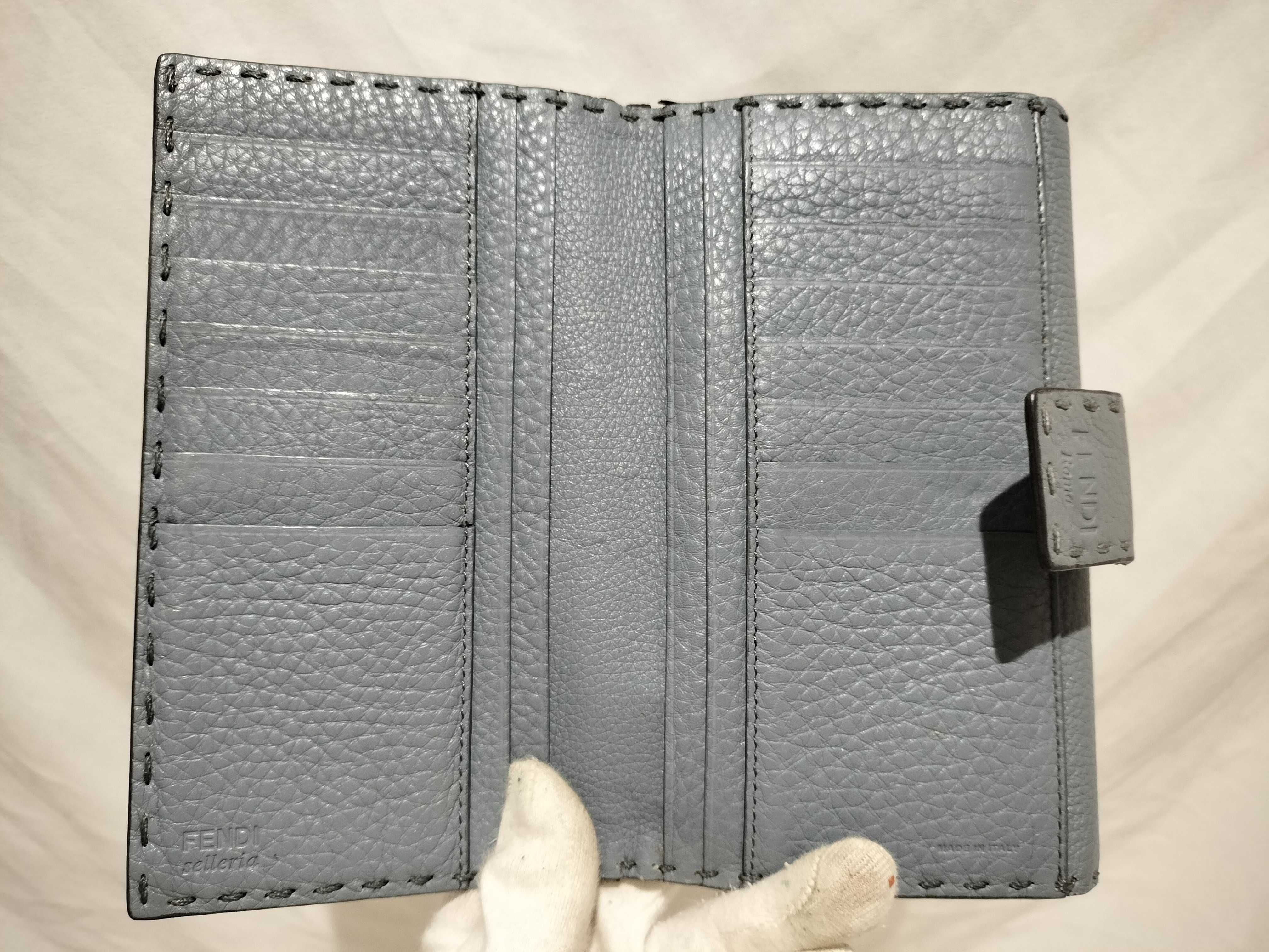 【水曜終了】(10230_0327)FENDI セレリア レザー 長財布 ブルー 財布