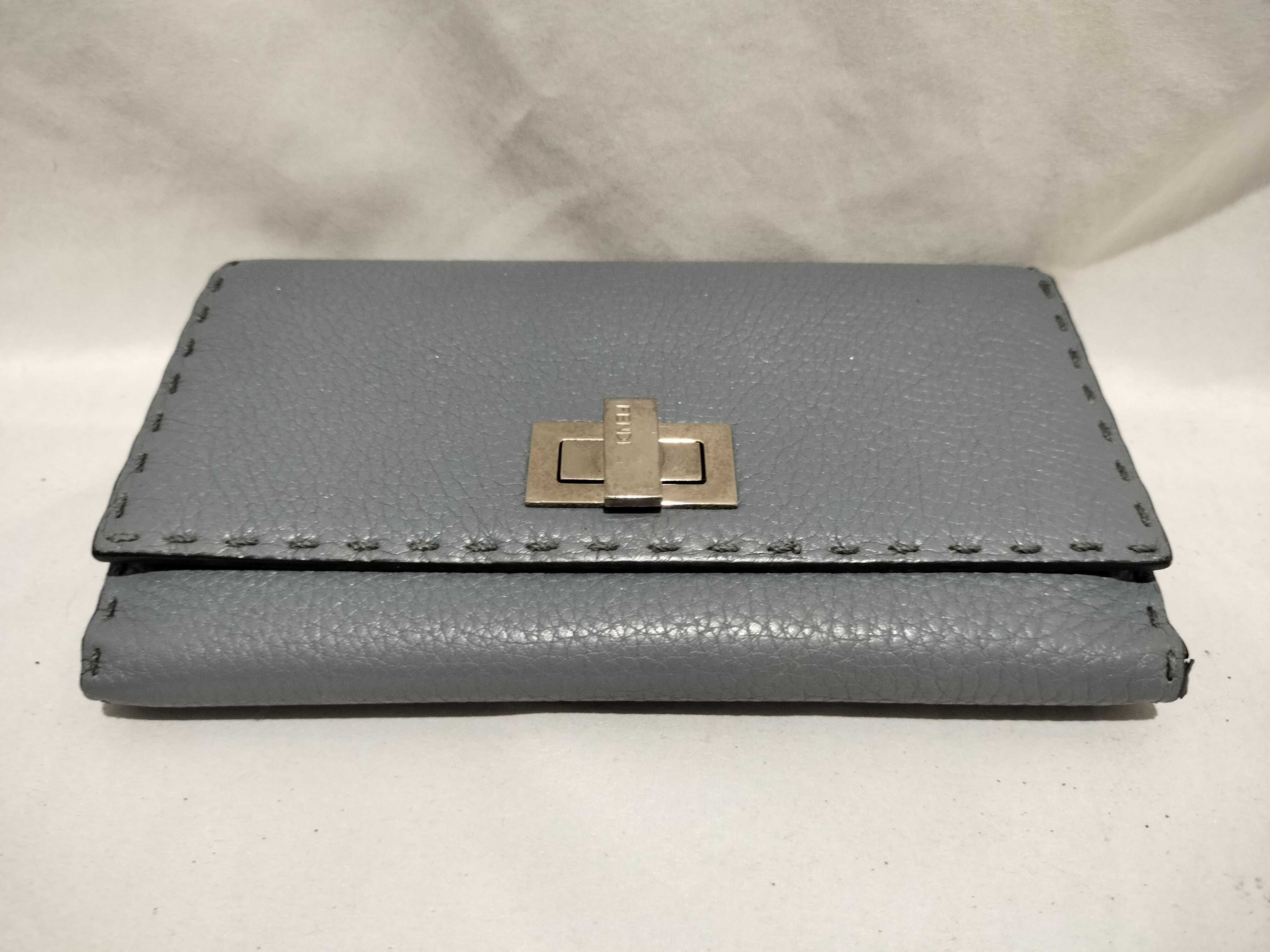 【水曜終了】(10230_0327)FENDI セレリア レザー 長財布 ブルー 財布