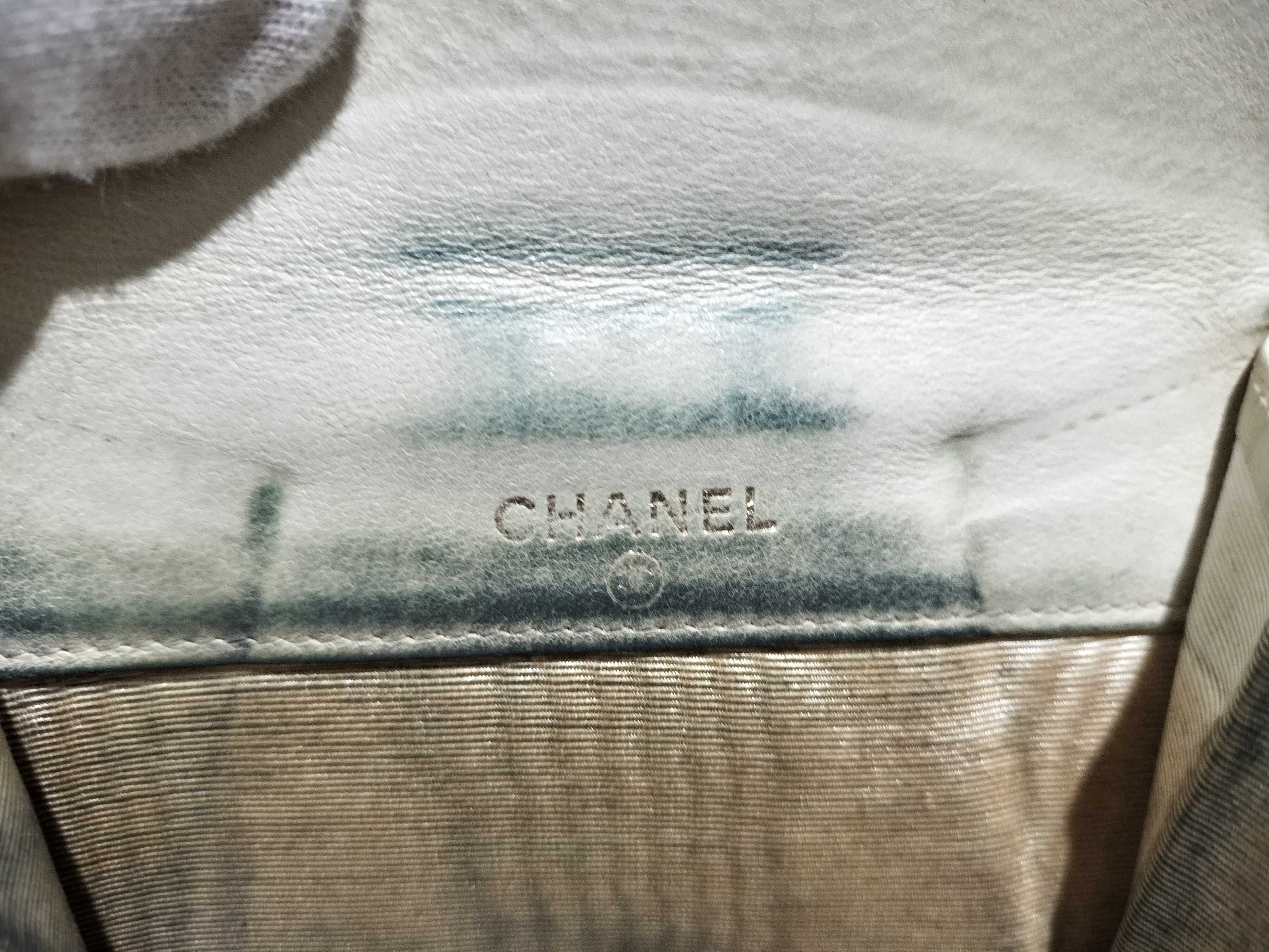【水曜終了】(10228_0119)CHANEL キャビアスキン 2つ折り財布 ココマーク ホワイト 財布