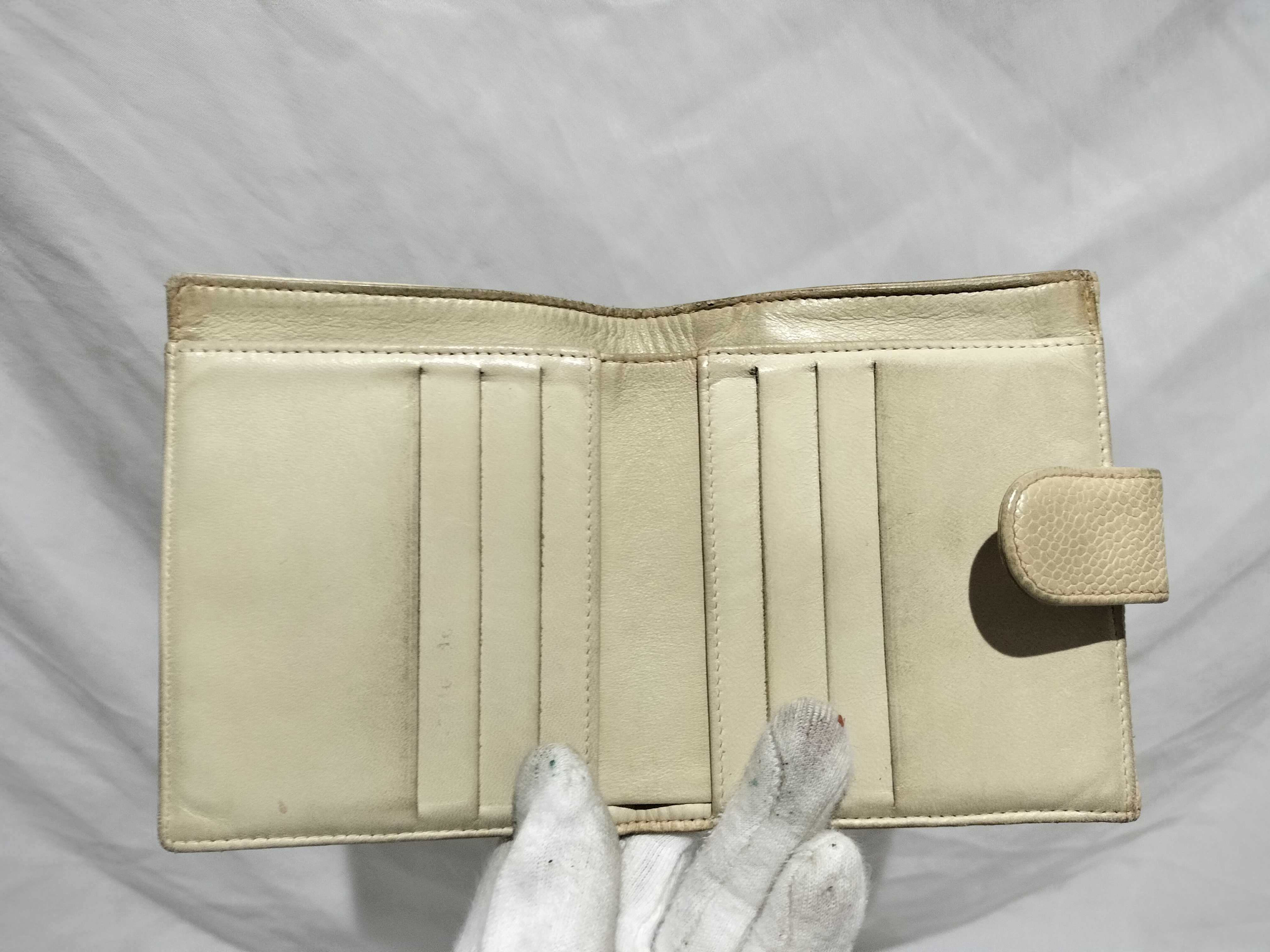 【水曜終了】(10228_0119)CHANEL キャビアスキン 2つ折り財布 ココマーク ホワイト 財布