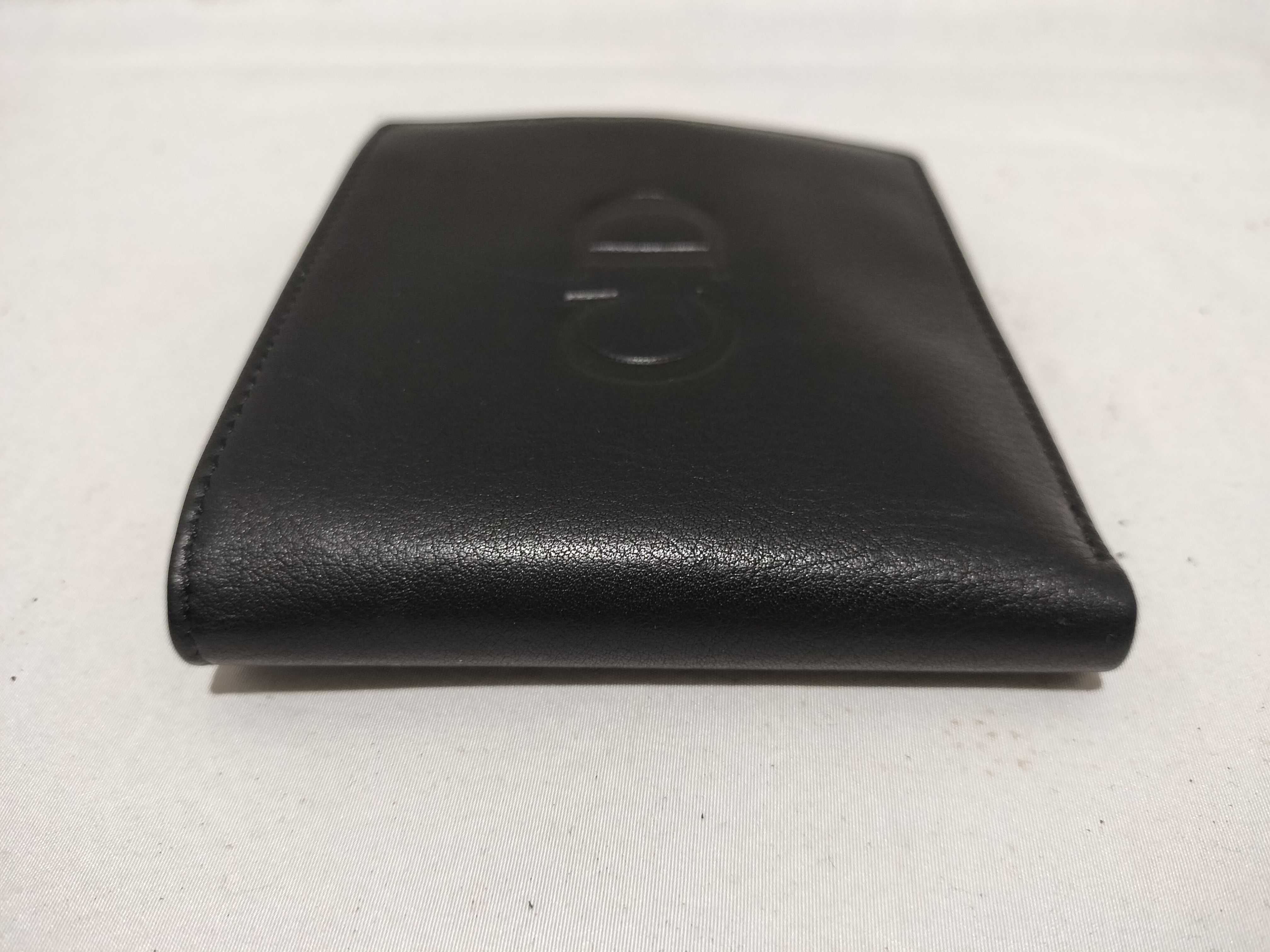 【水曜終了】(10221_0727)Dior レザー 二つ折り財布 CD 財布