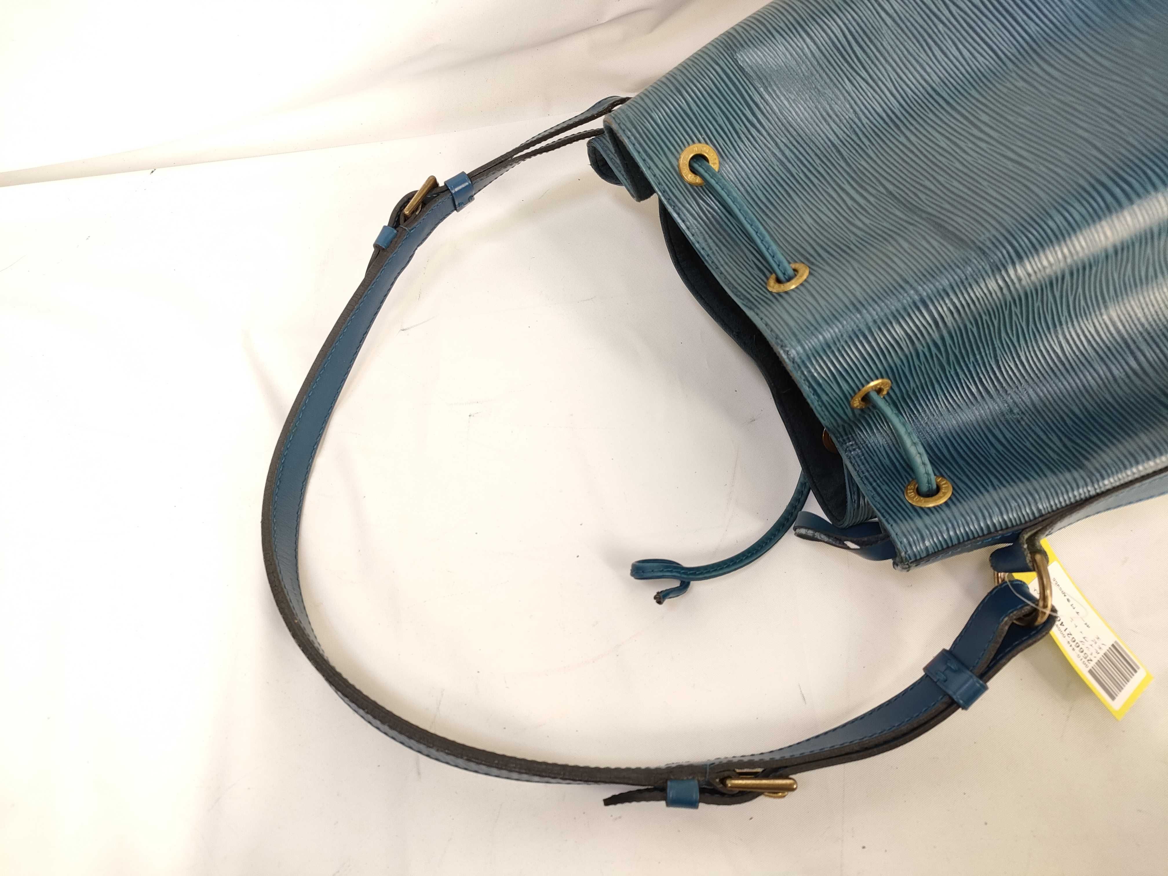 【水曜終了】(10229_0107)LOUIS VUITTON エピ ノエ ポーチ付き ショルダーバッグ