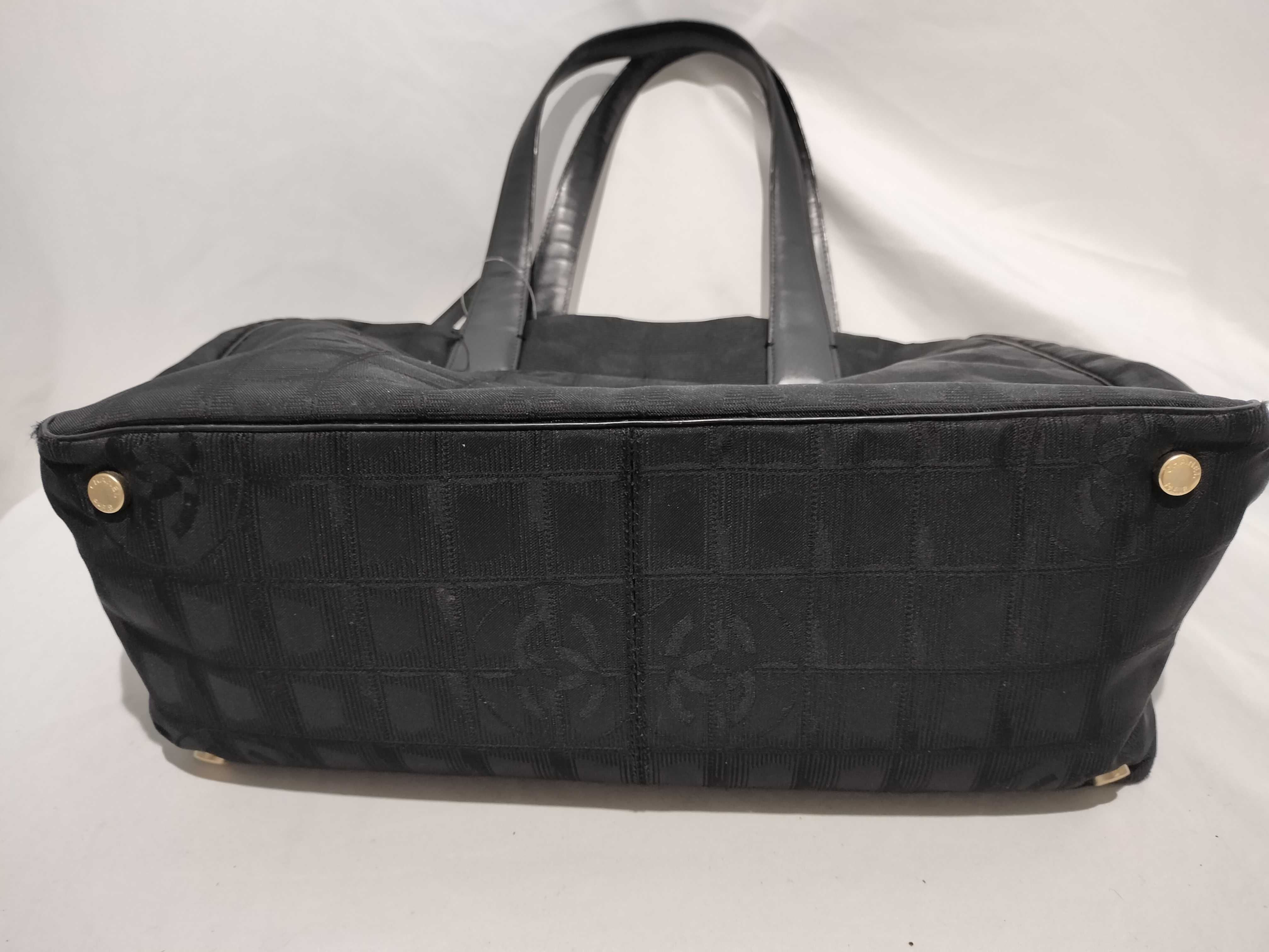 【水曜終了】(10228_0109)CHANEL ニュートラベルライン ニュートラ/ハント/ブラック トートバッグ