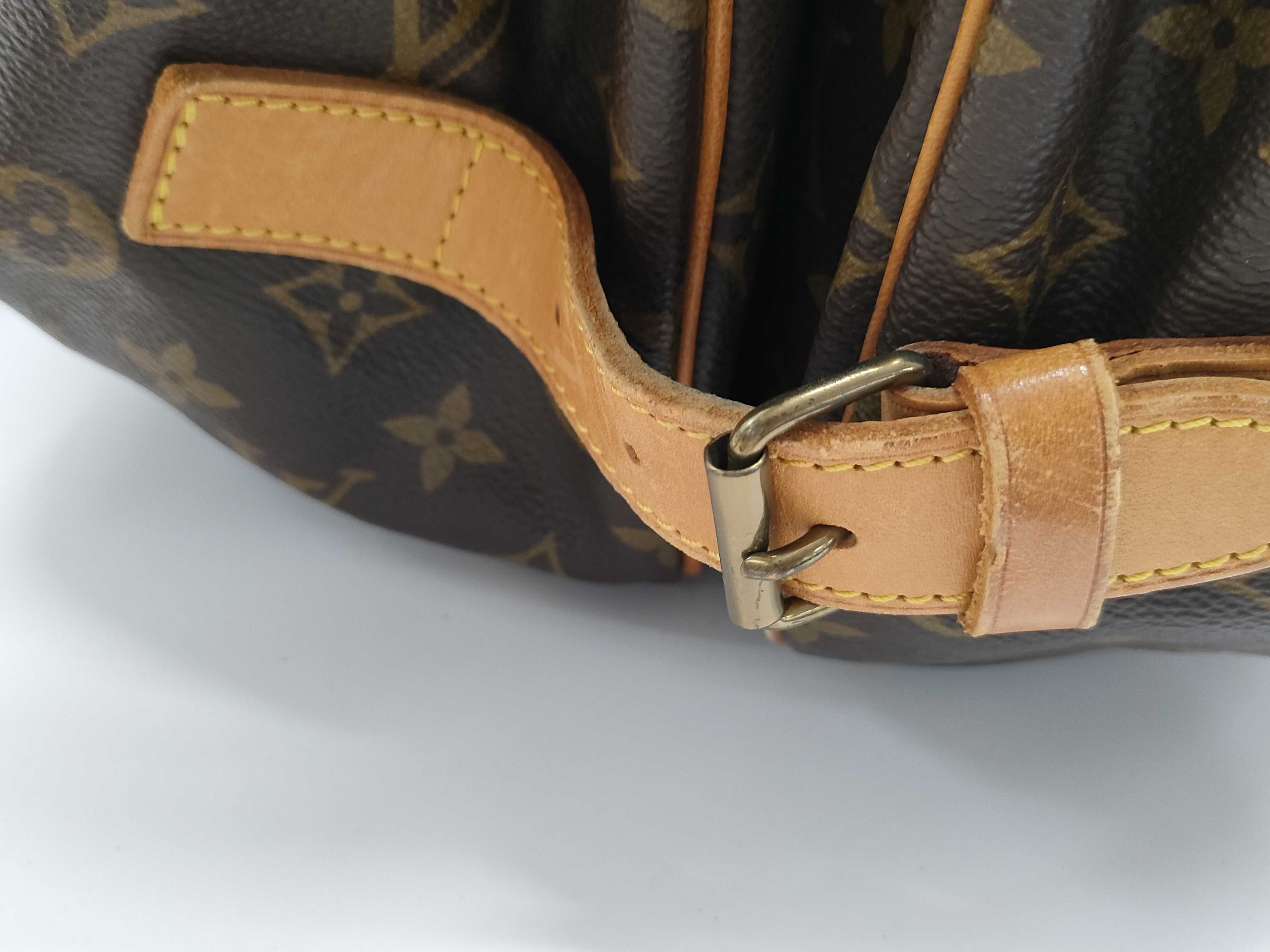 【水曜終了】(10229_0277)LOUIS VUITTON モノグラム M42252 ソミュール43 ショルダーバッグ