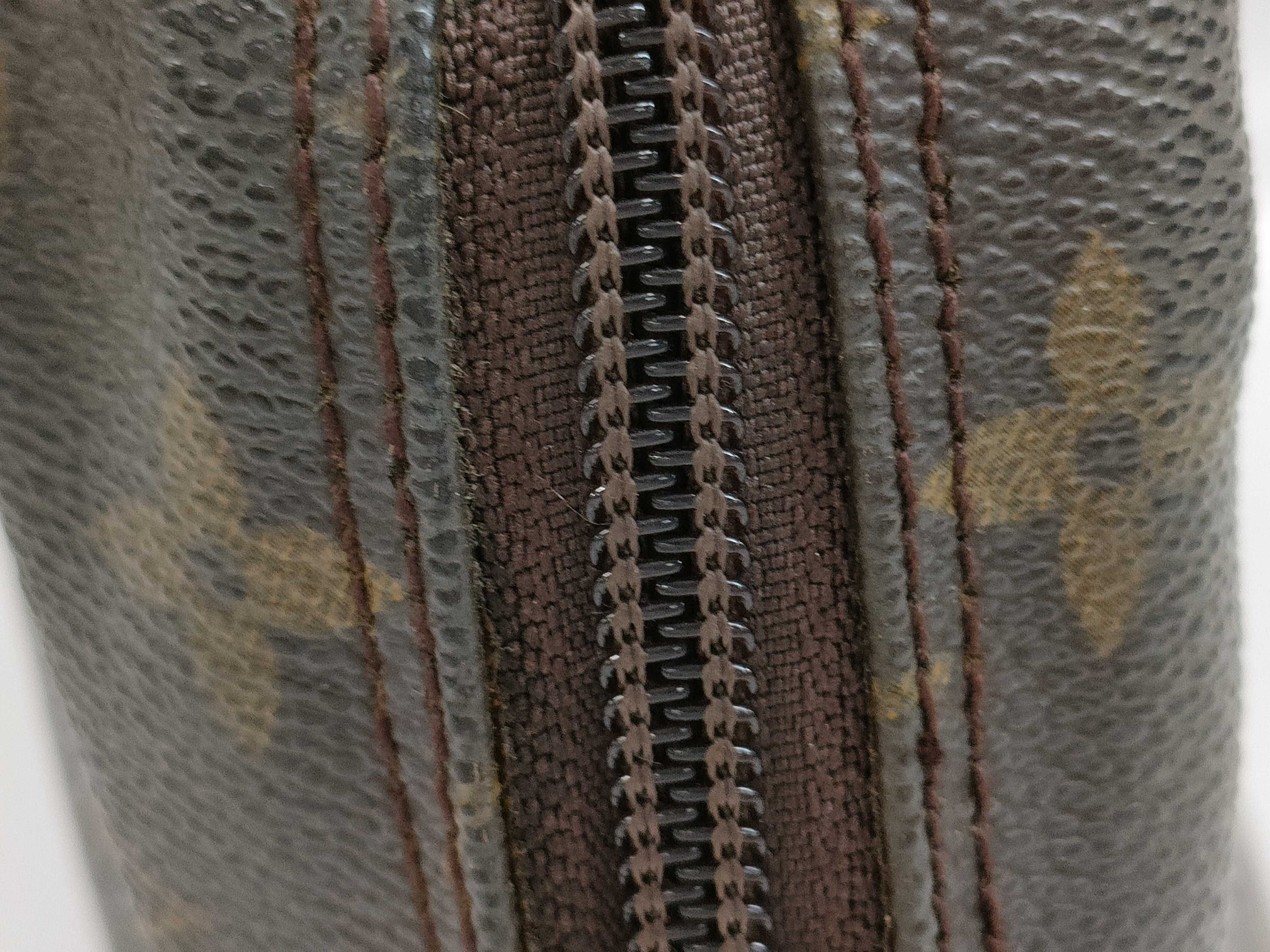 【水曜終了】(10229_0429)LOUIS VUITTON モノグラム トゥルーストワレット28 セカンドバッグ