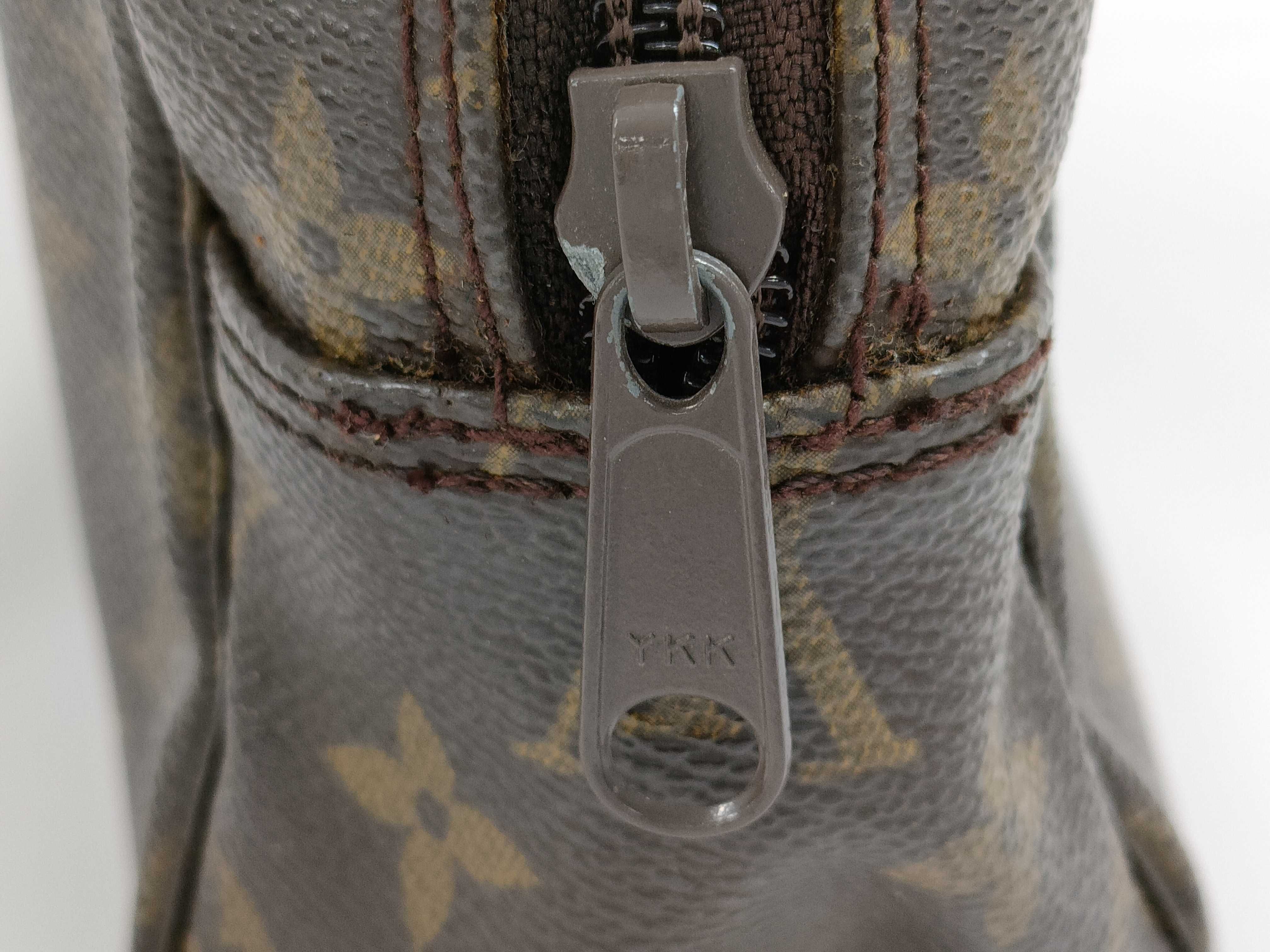 【水曜終了】(10229_0429)LOUIS VUITTON モノグラム トゥルーストワレット28 セカンドバッグ
