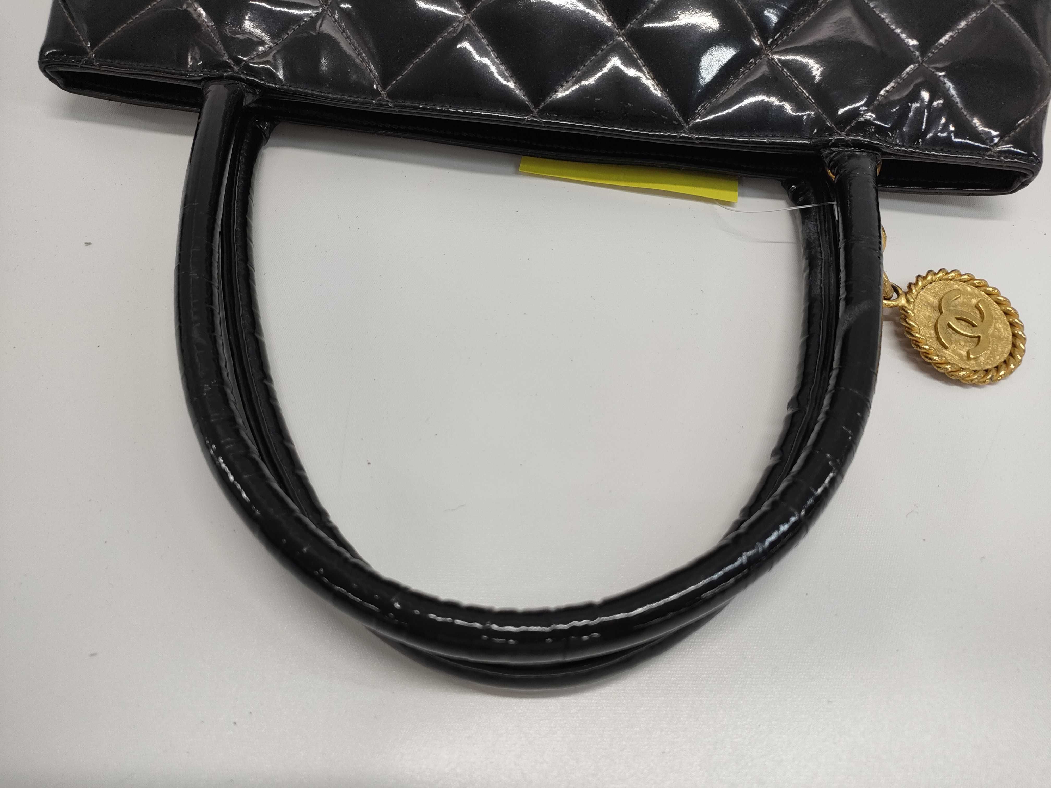【水曜終了】(10228_0097)CHANEL エナメル 復刻トート トートバッグ