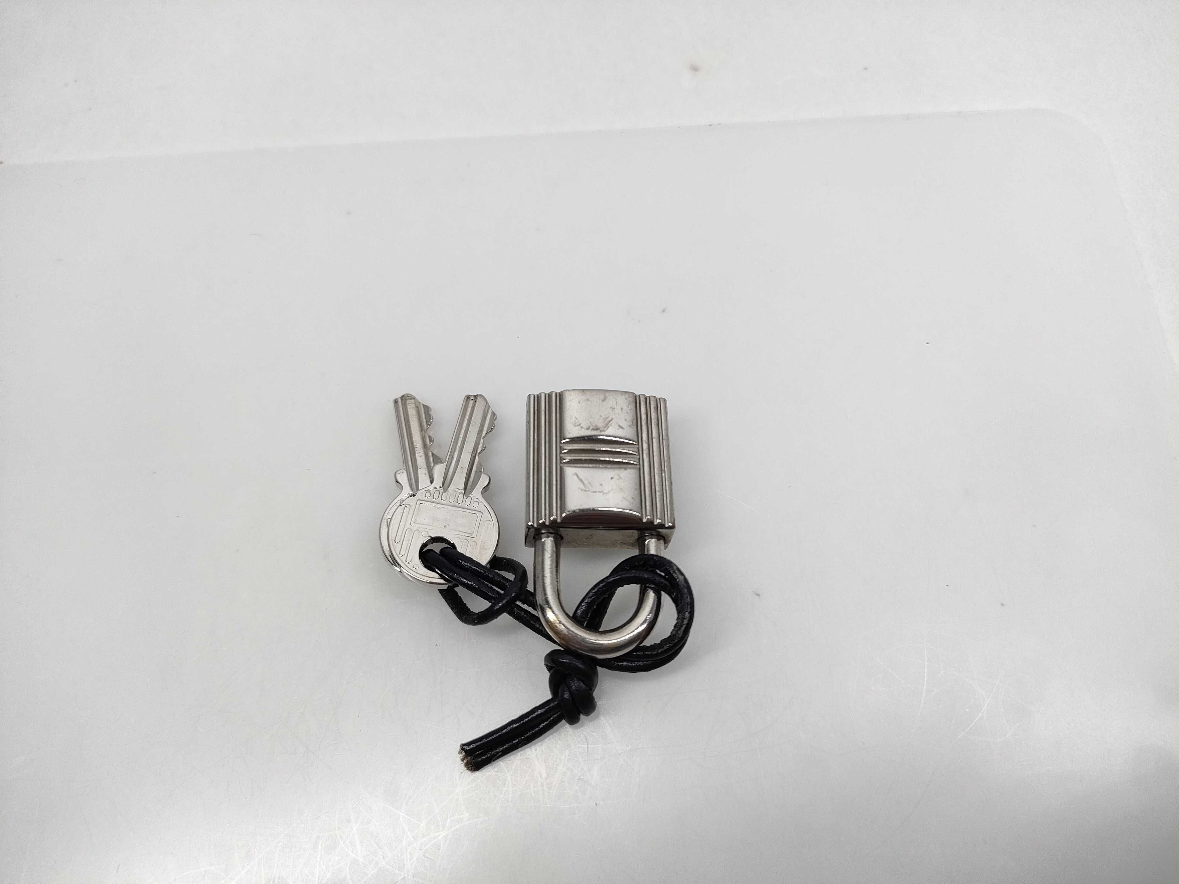 【水曜終了】(10223_0097)HERMES カデナ/鍵2つ付き その他小物