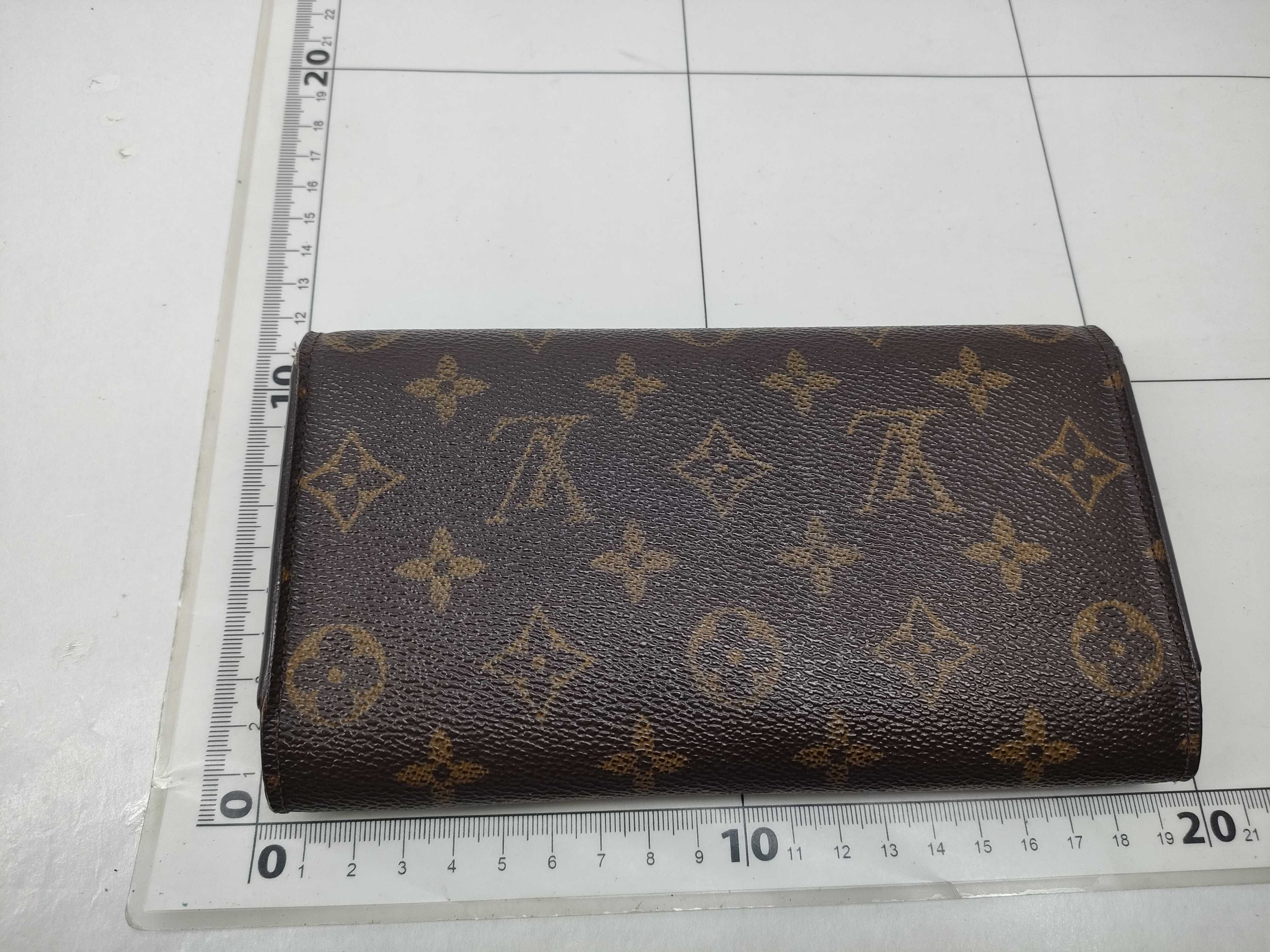 【水曜終了】(10229_0173)LOUIS VUITTON モノグラム M61217 ポルトフォイユ・インターナショナル 財布