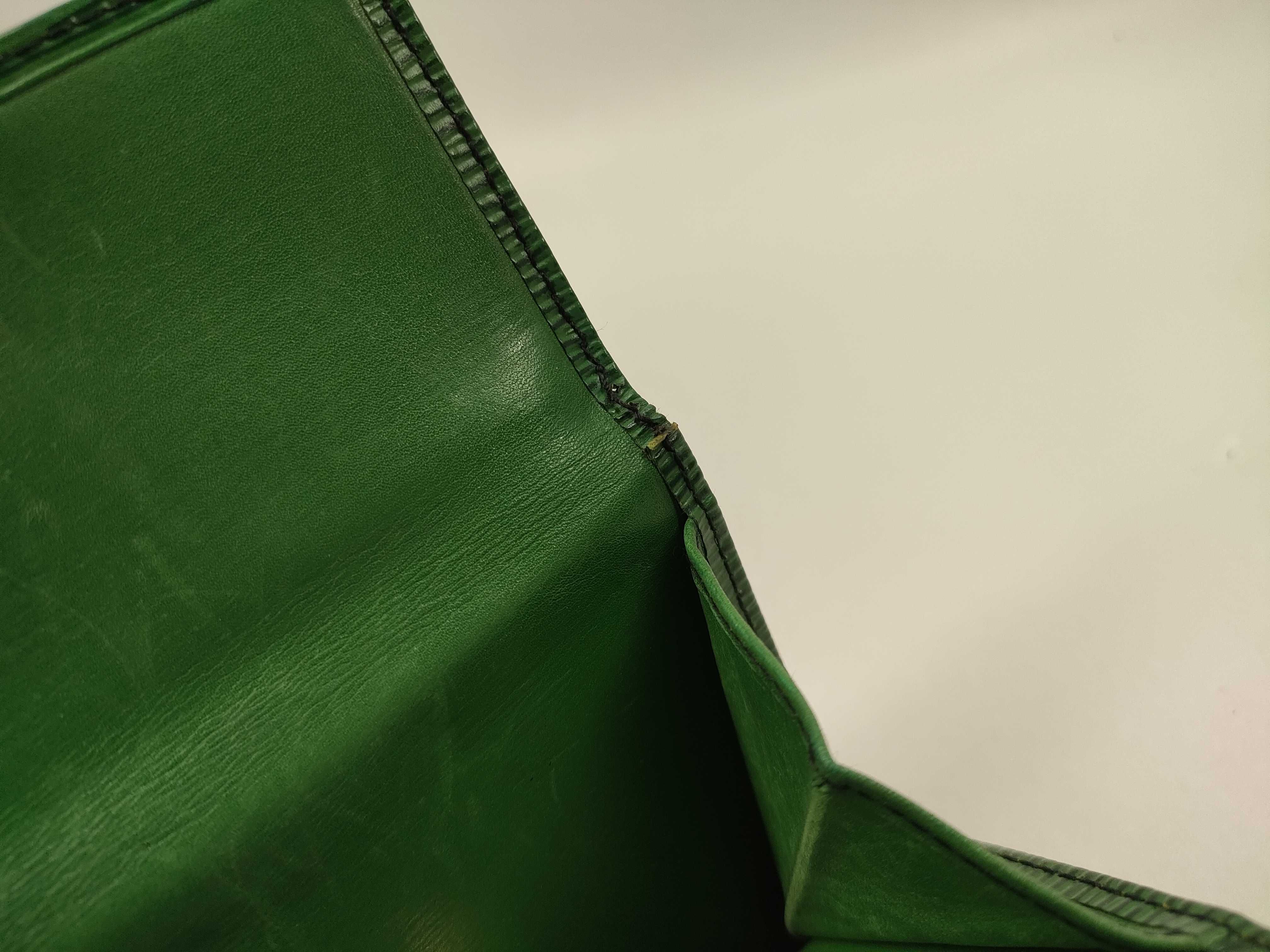【水曜終了】(10229_0181)LOUIS VUITTON エピ M63484 ポルトモネビエカルトクレディ 財布