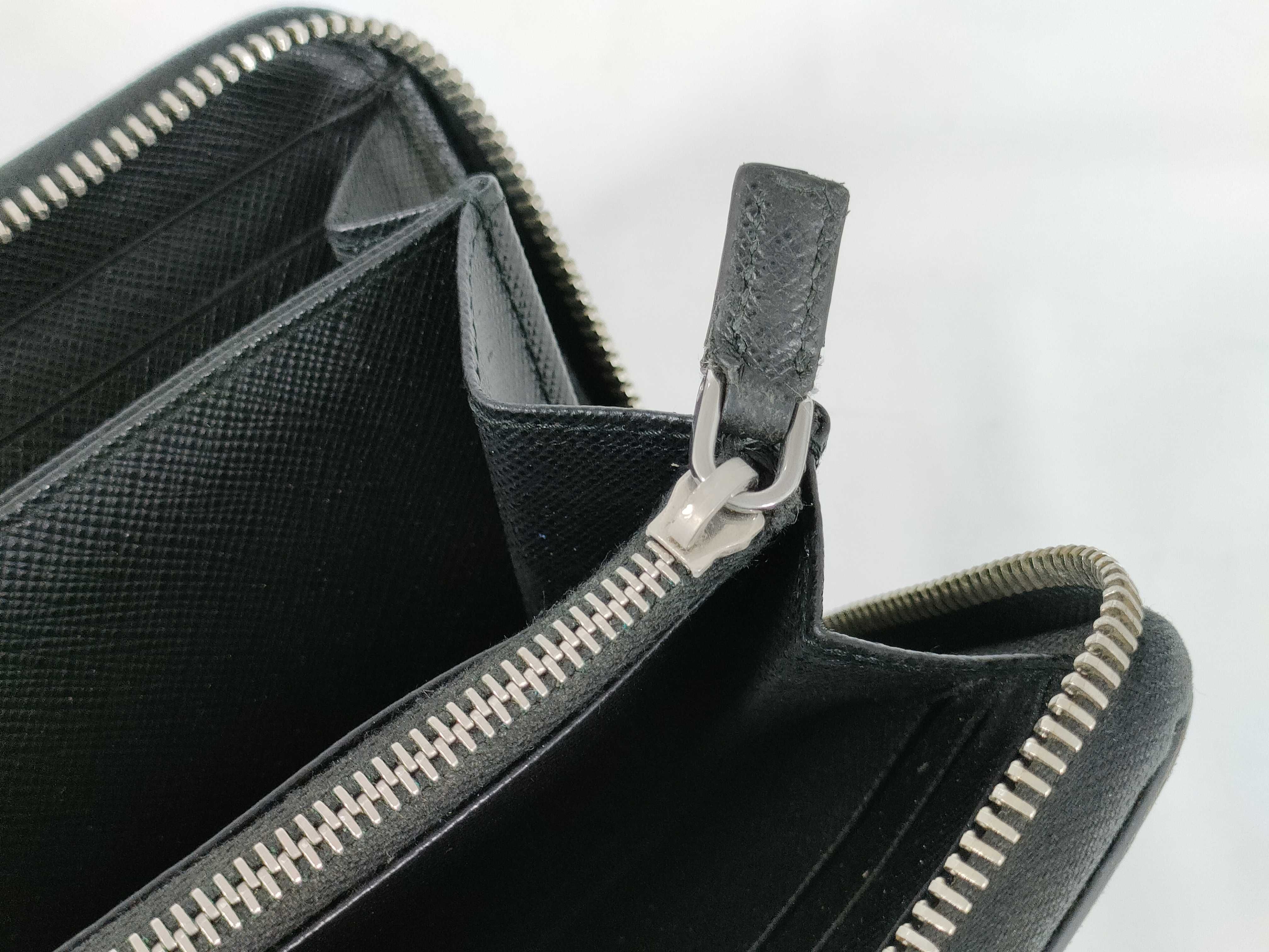 【水曜終了】(10230_0252)PRADA 長財布 ストライプライン ラウンドファスナー 財布