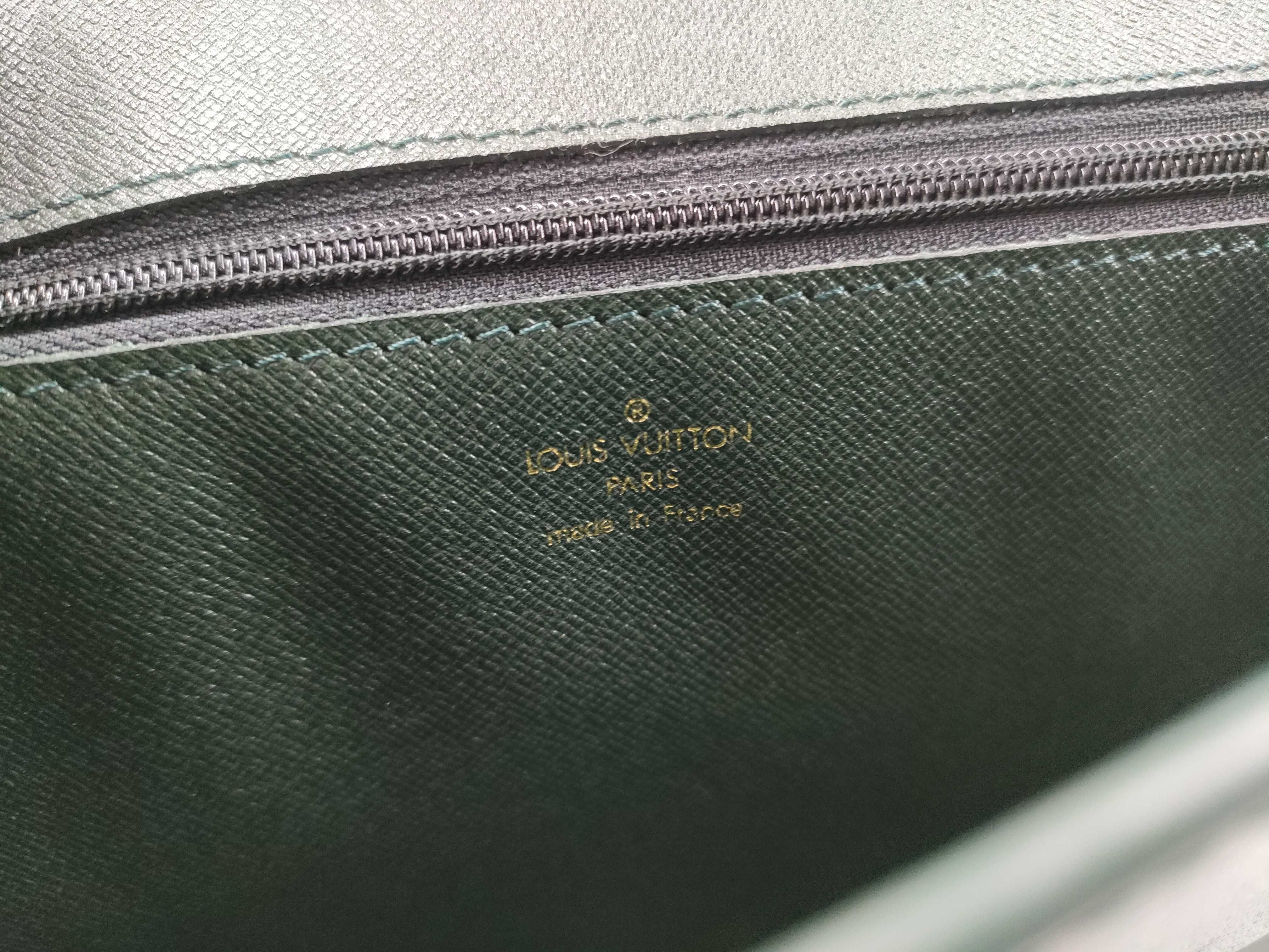 【水曜終了】(10229_0371)LOUIS VUITTON タイガ フラップ式 セカンドバッグ ポケット内劣化有 セカンドバッグ