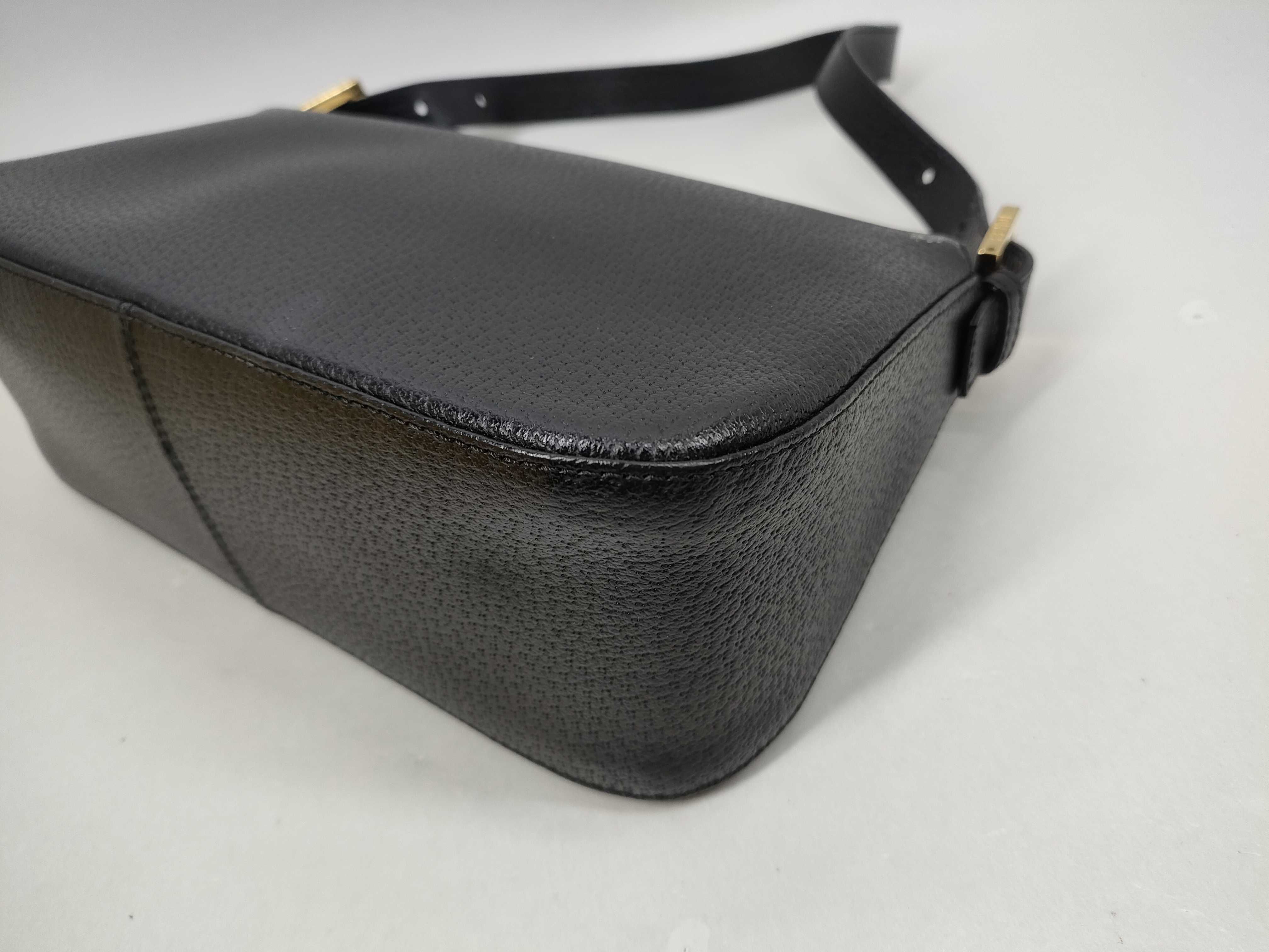 【水曜終了】(10230_0323)FENDI ズッカ柄 レザー/ブラック ショルダーバッグ