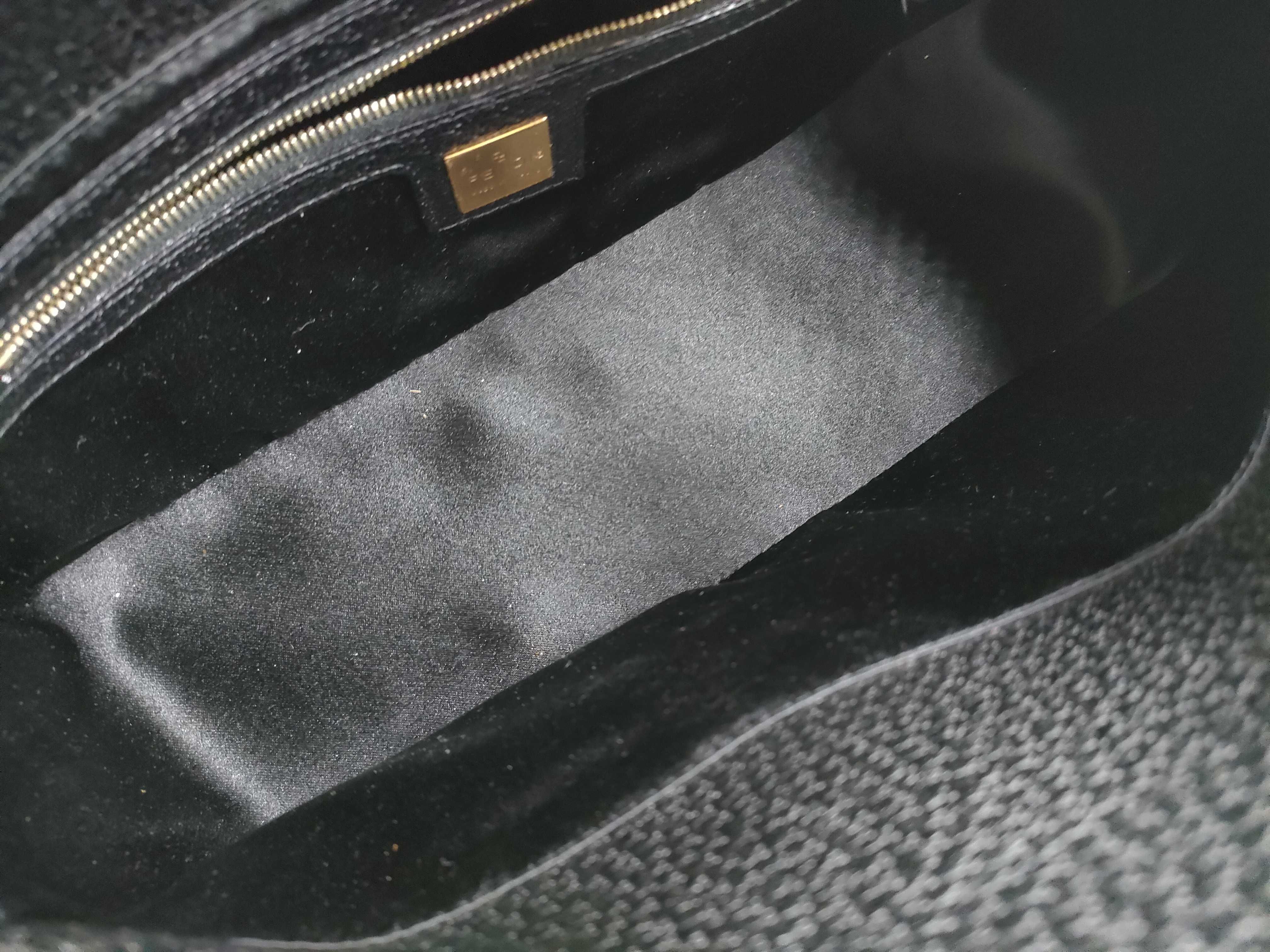【水曜終了】(10230_0323)FENDI ズッカ柄 レザー/ブラック ショルダーバッグ
