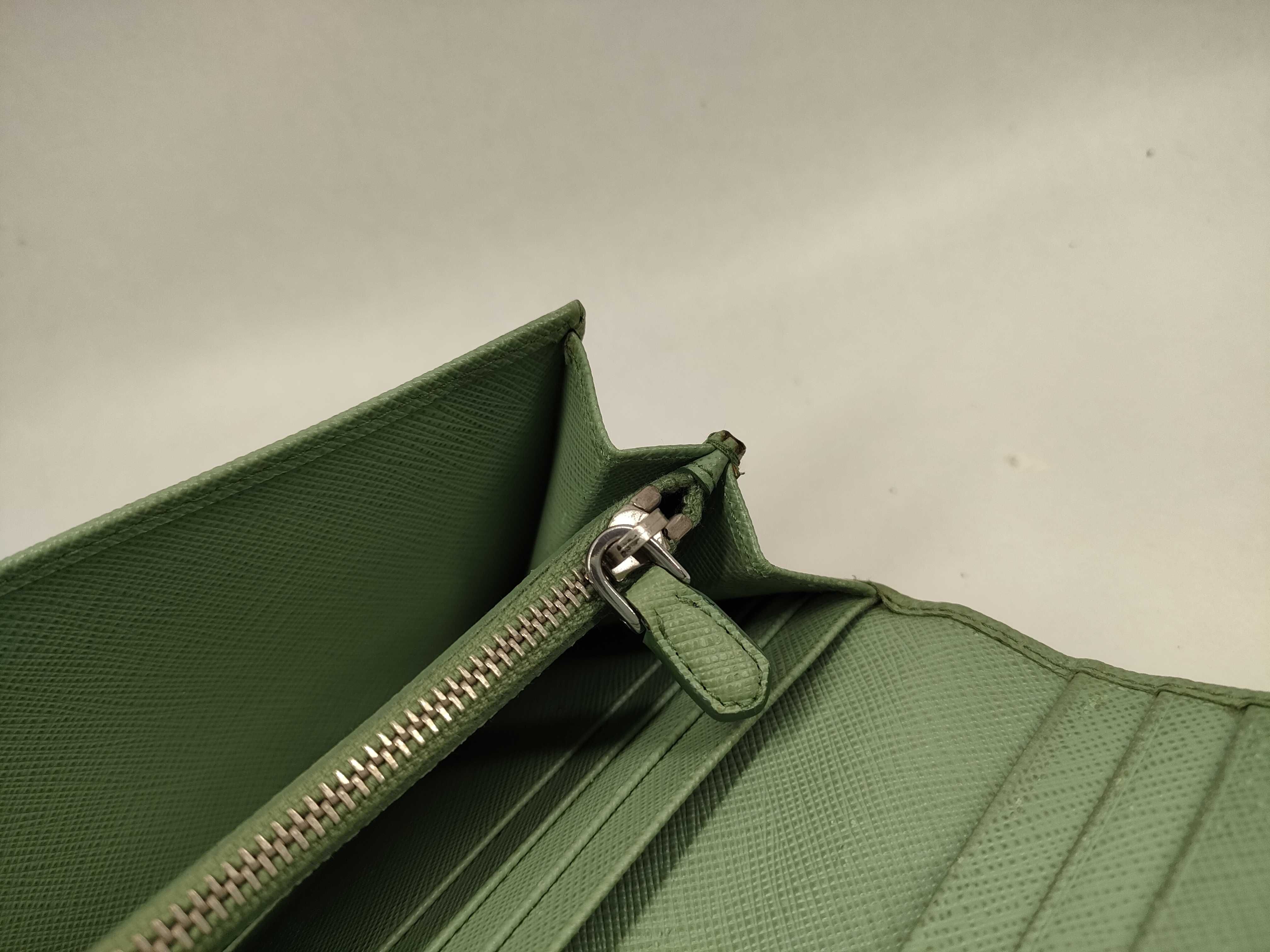 【水曜終了】(10230_0253)PRADA サフィアーノ/フィオッコ/ロングウォレット/ライトグリーン 財布