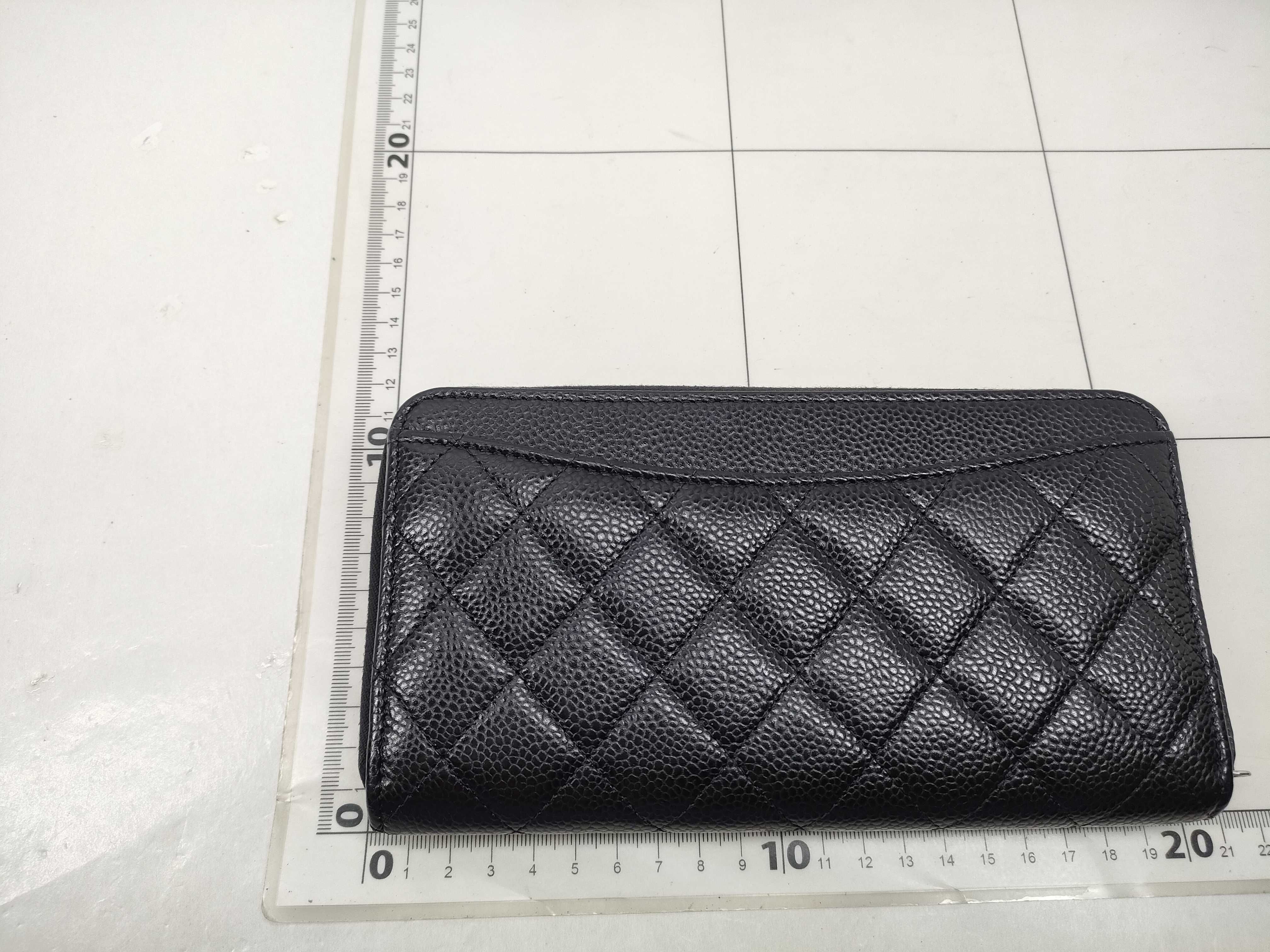 【水曜終了】(10217_0112)CHANEL キャビアスキン ラウンドファスナー 長財布 財布